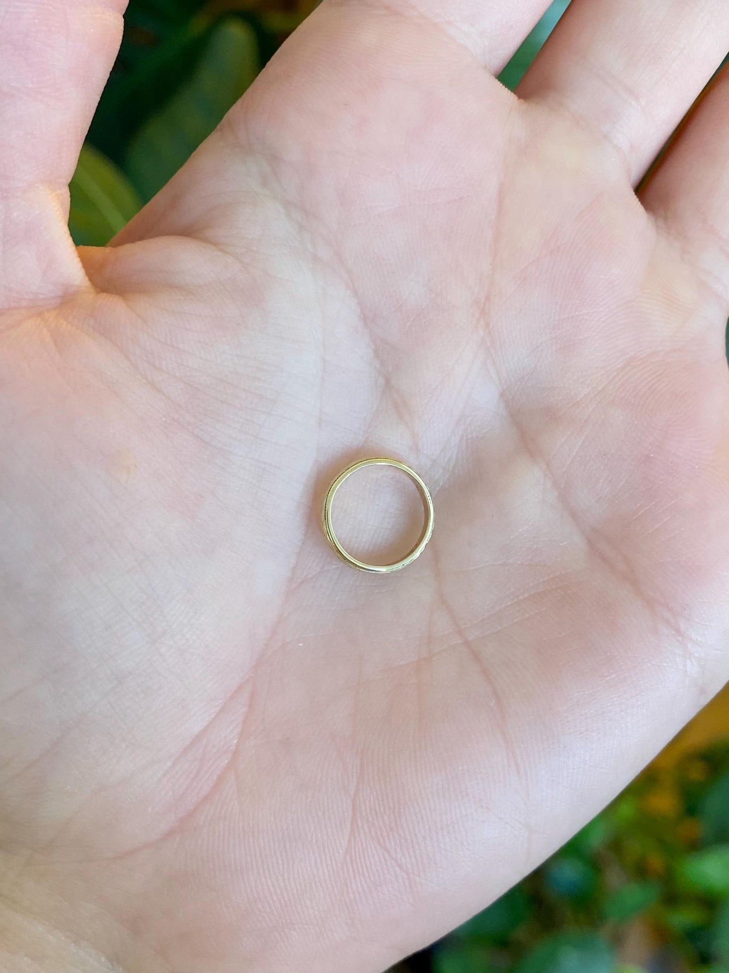 Vintage Solid 14k Yellow Gold Designed Baby Ring Band