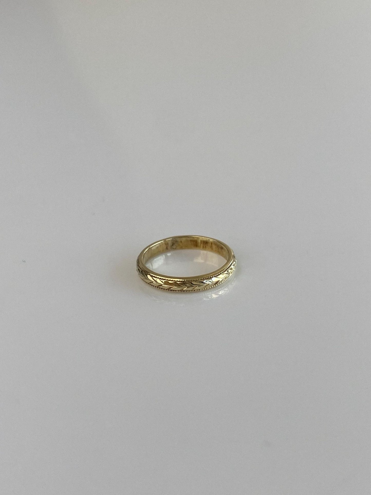 Vintage Solid 14k Yellow Gold Designed Baby Ring Band