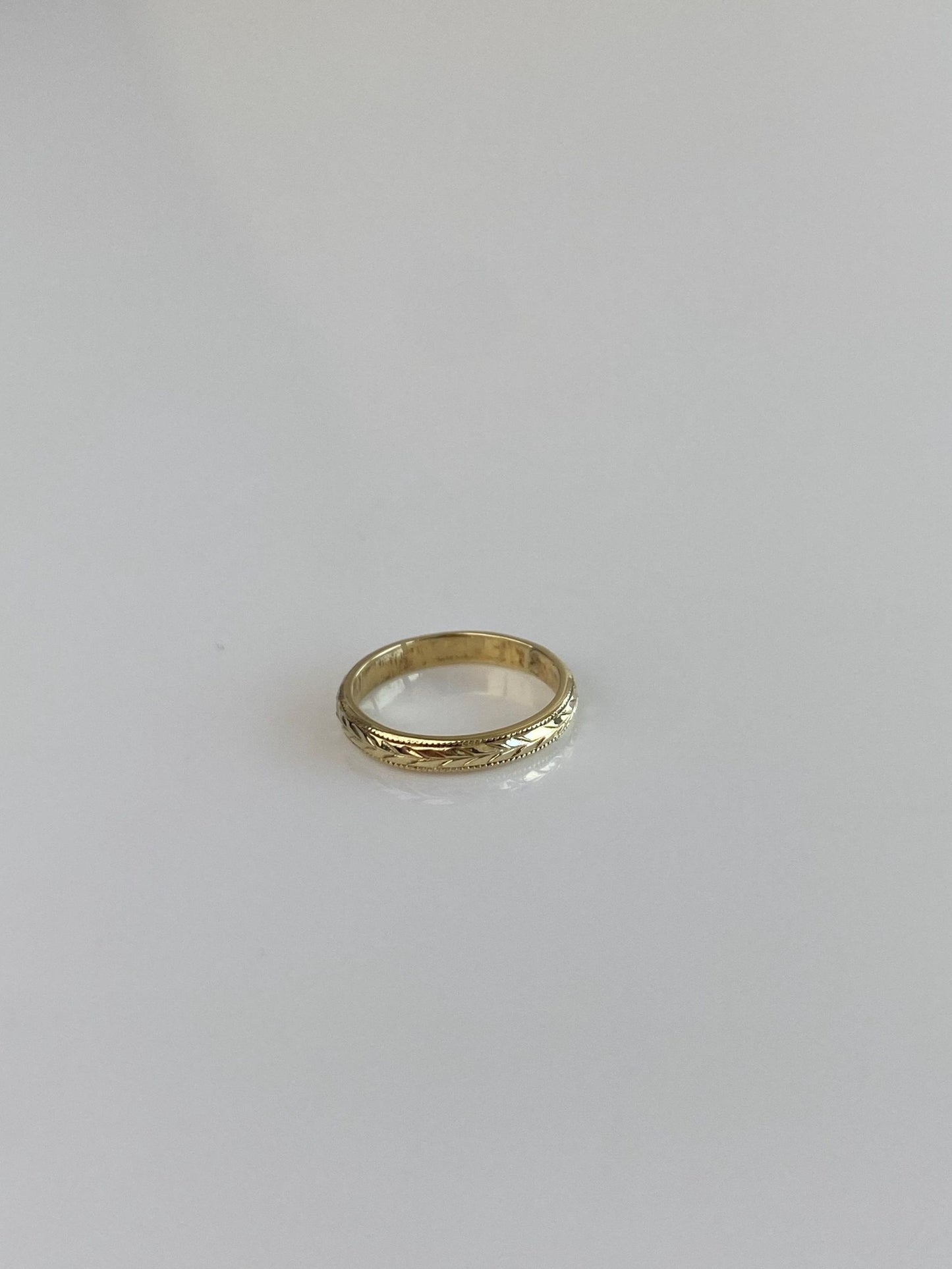 Vintage Solid 14k Yellow Gold Designed Baby Ring Band