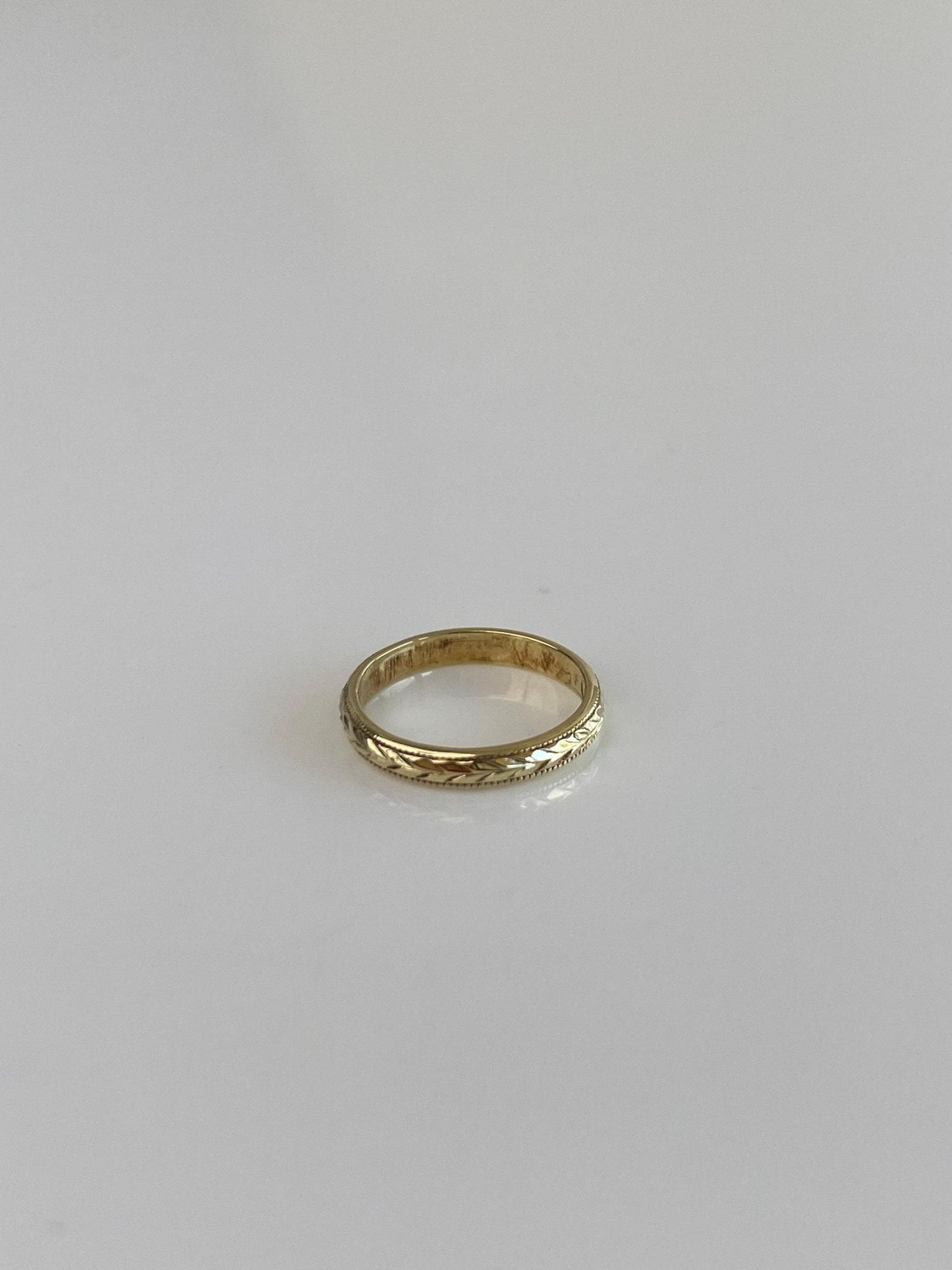 Vintage Solid 14k Yellow Gold Designed Baby Ring Band