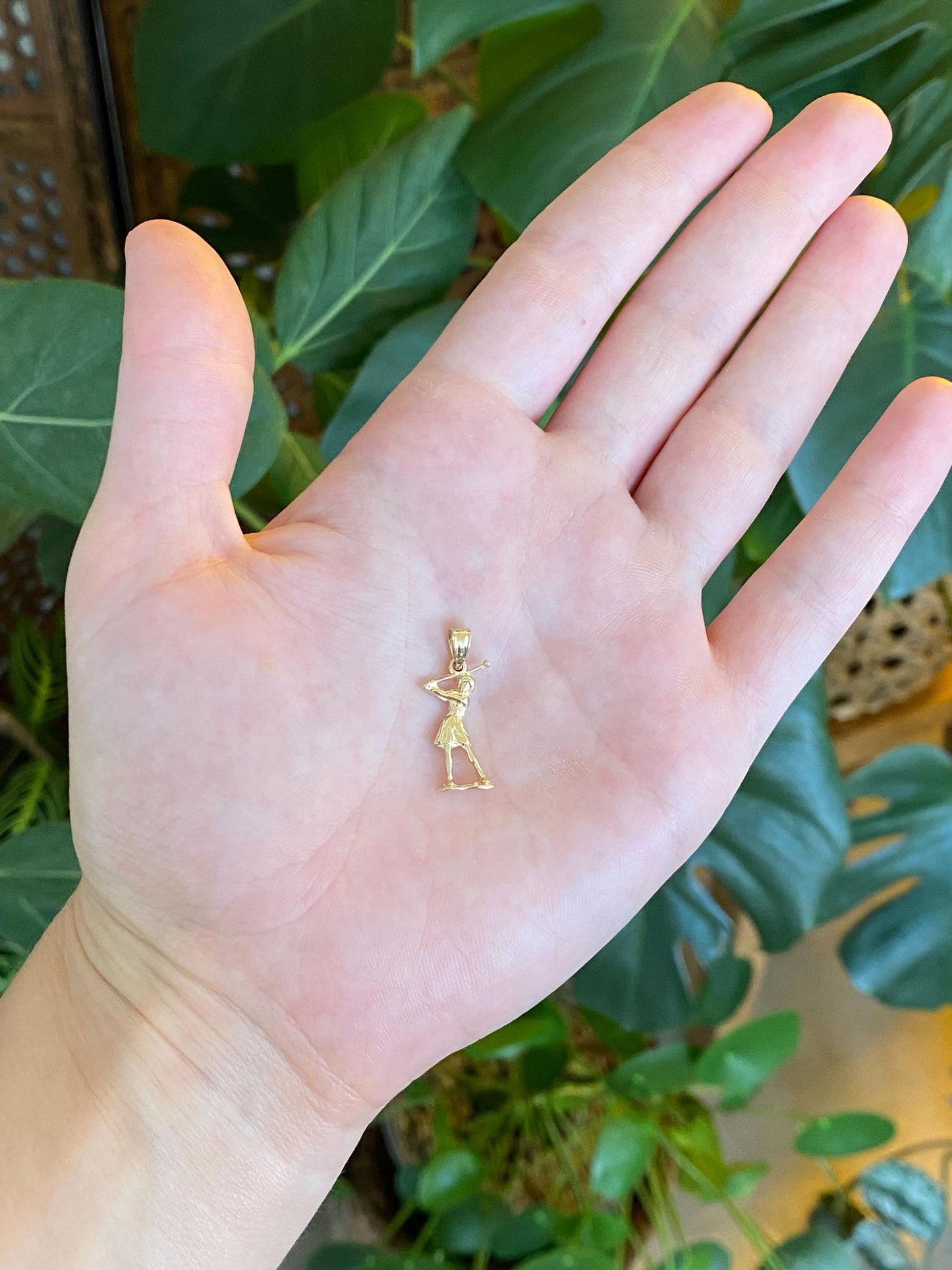 Vintage Solid 14k Yellow Gold Female Golfer Charm