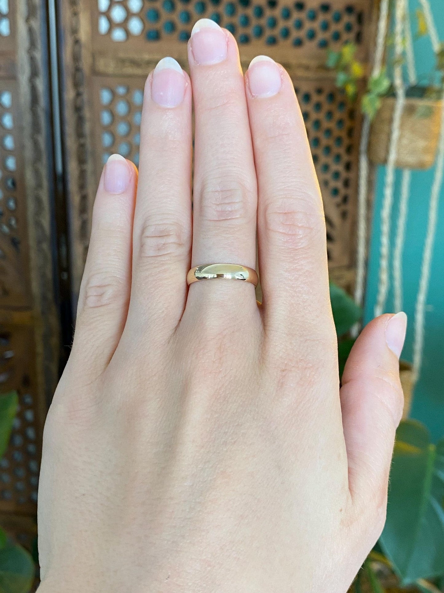 Vintage Solid 14k Yellow Gold Ring Band - Size 6.75