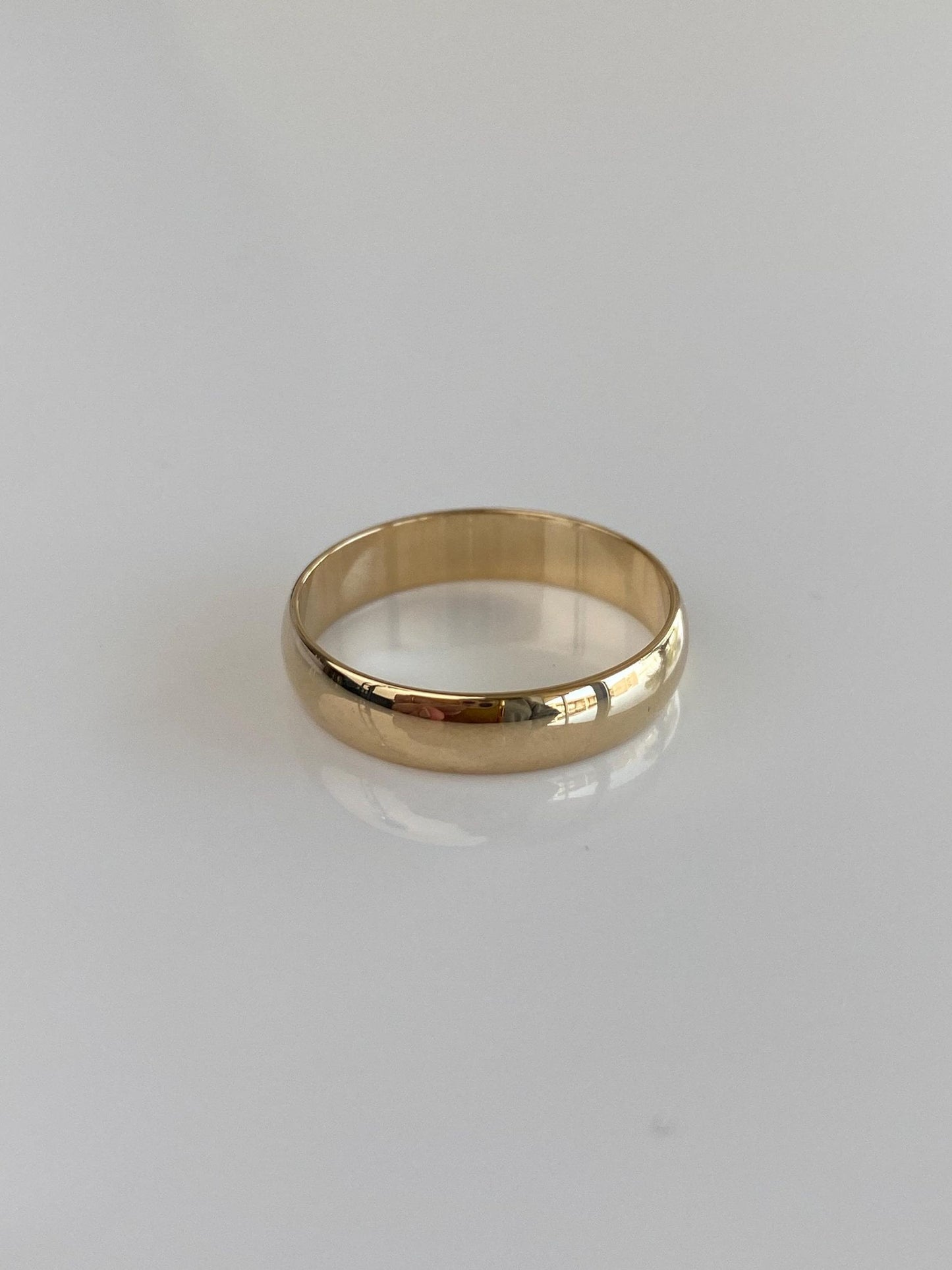 Vintage Solid 14k Yellow Gold Ring Band - Size 6.75