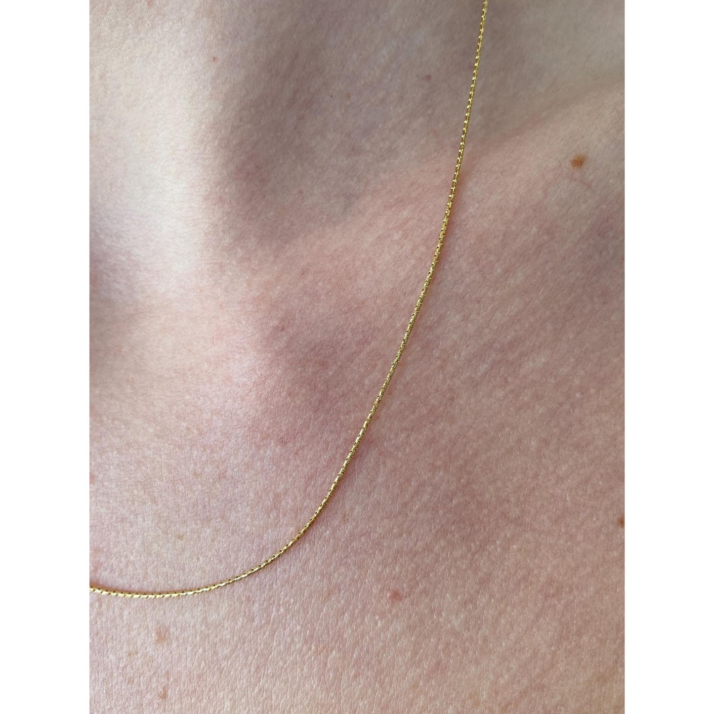 Vintage Solid 14k Yellow Gold Dainty Box Chain Necklace - 18.25 inches