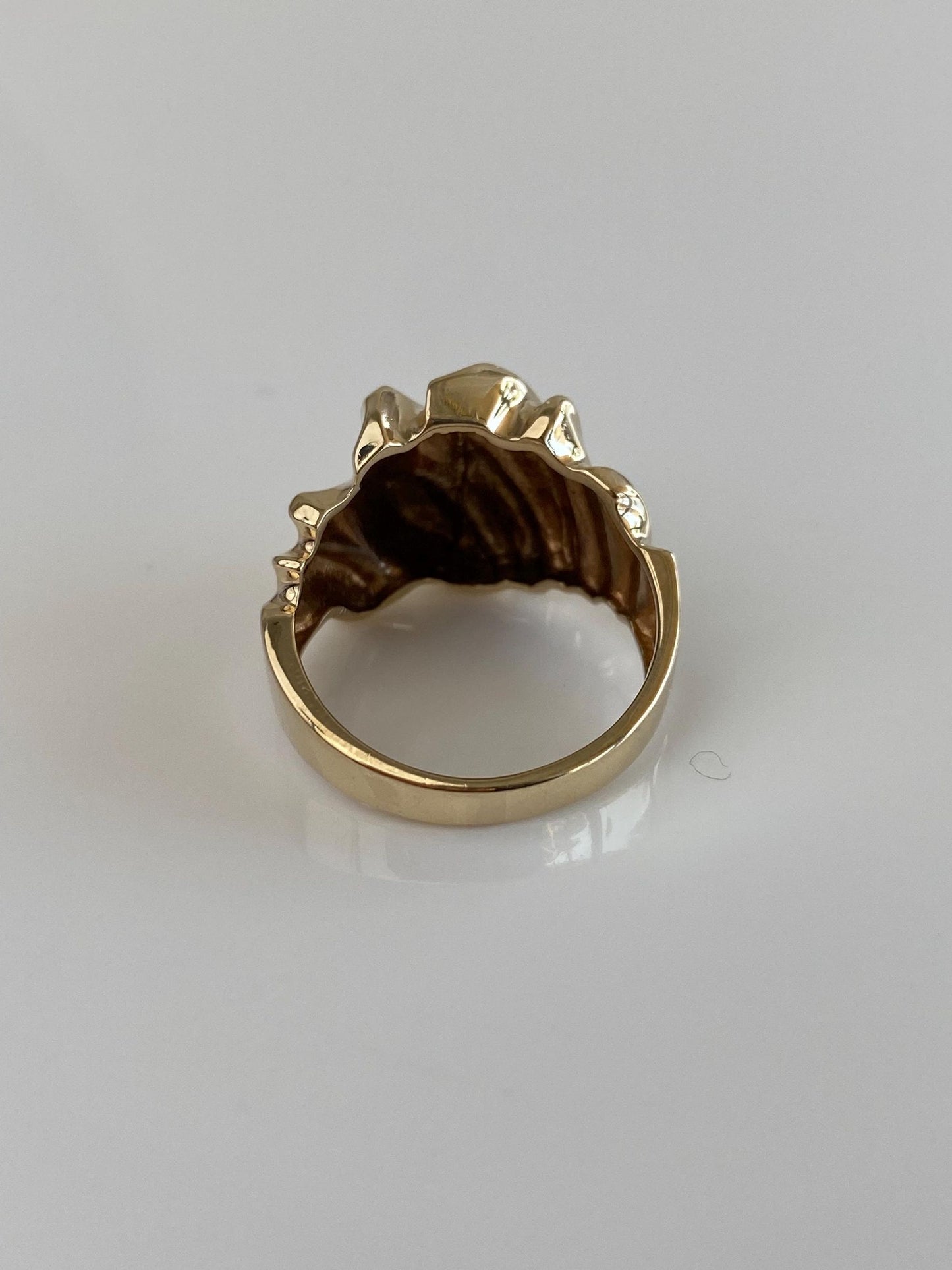 Vintage Solid 10k Yellow Gold Scalloped Ring - Size 7