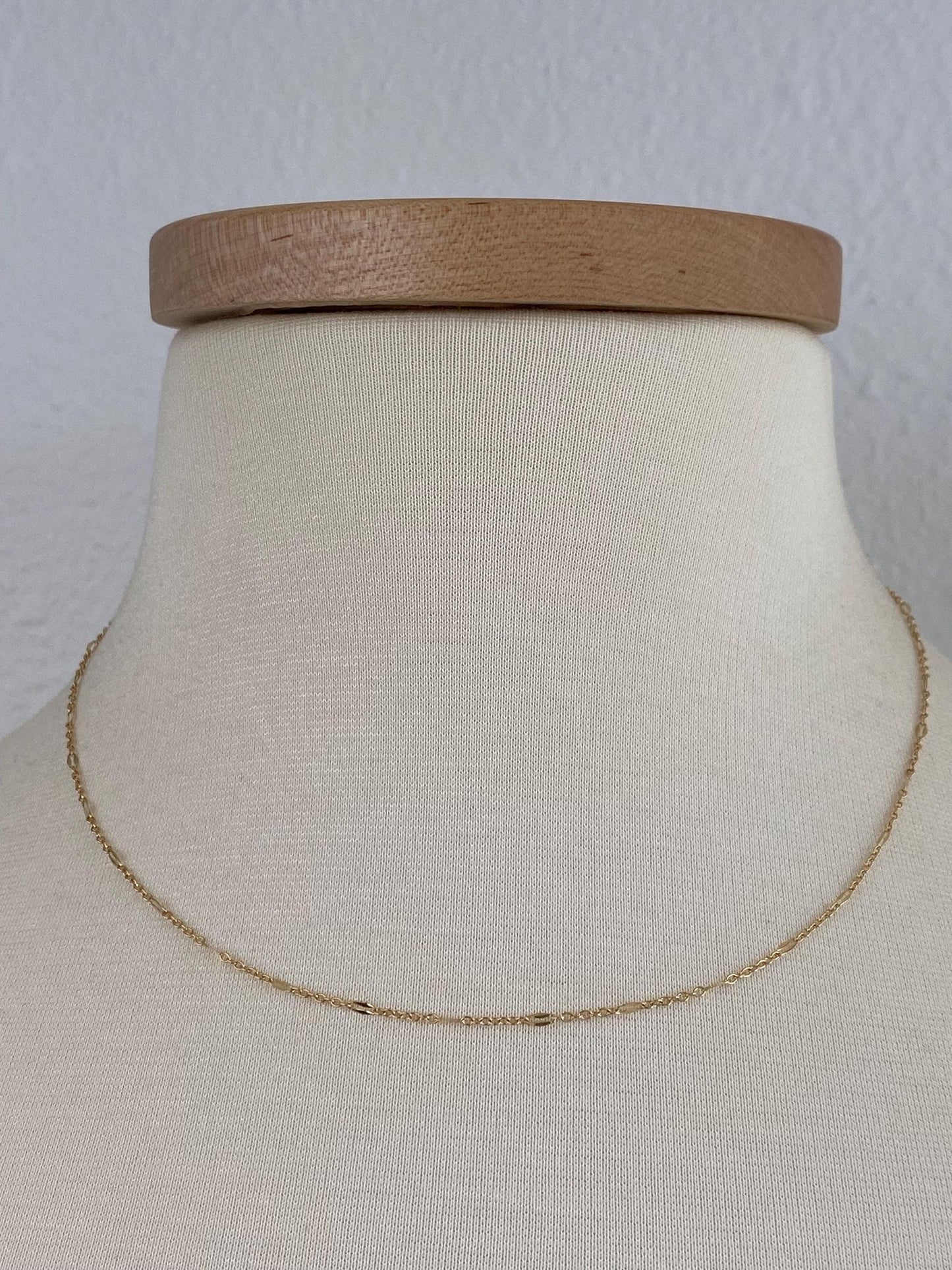 Vintage Solid 18k Yellow Gold Dainty Fancy Chain Necklace - 17.5 inches