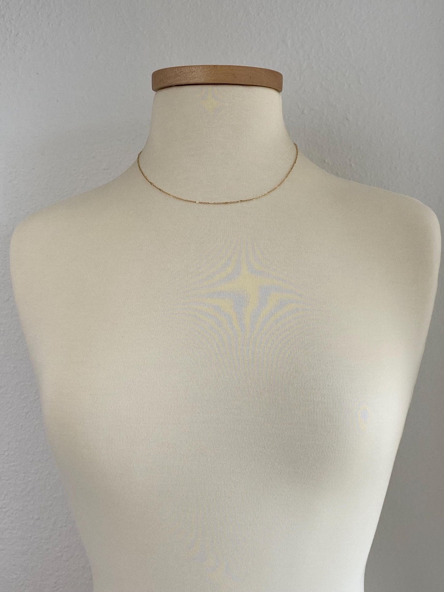 Vintage Solid 18k Yellow Gold Dainty Fancy Chain Necklace - 17.5 inches