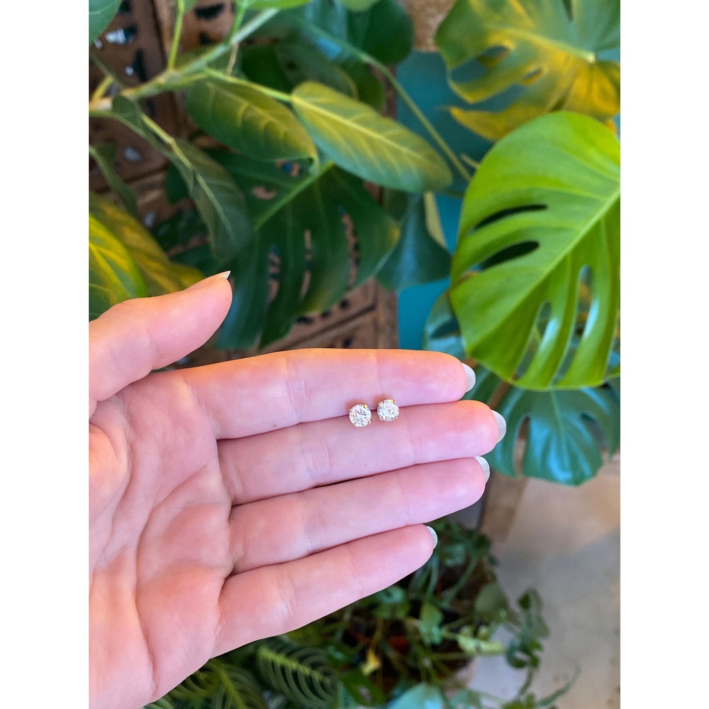 Solid 14k Yellow Gold Cubic Zirconia Stud Earrings