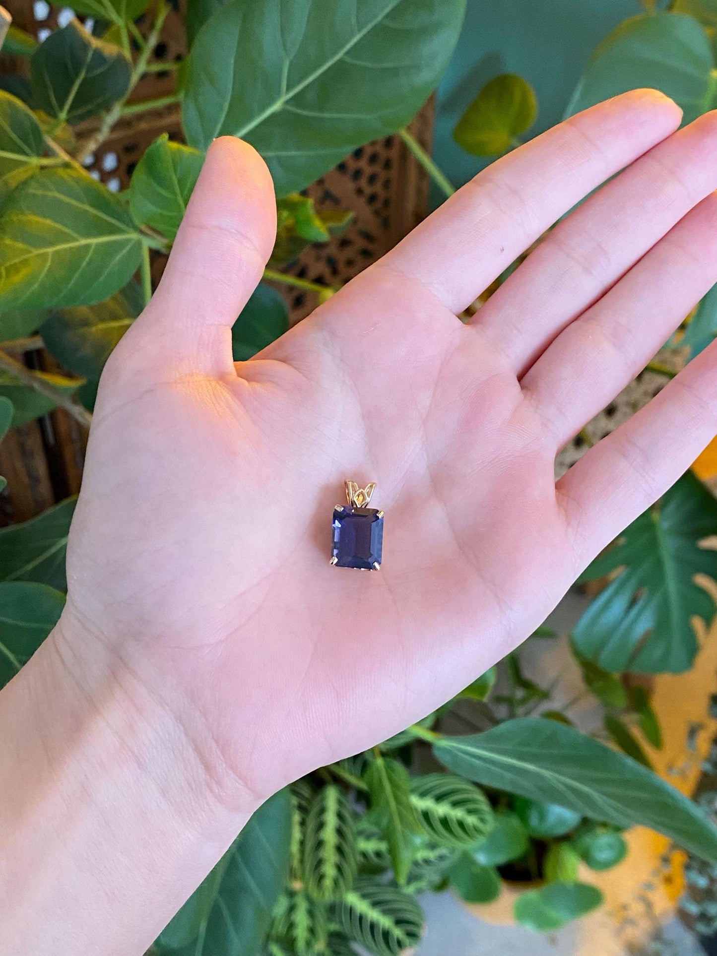 Vintage Solid 14k Yellow Gold Iolite Charm