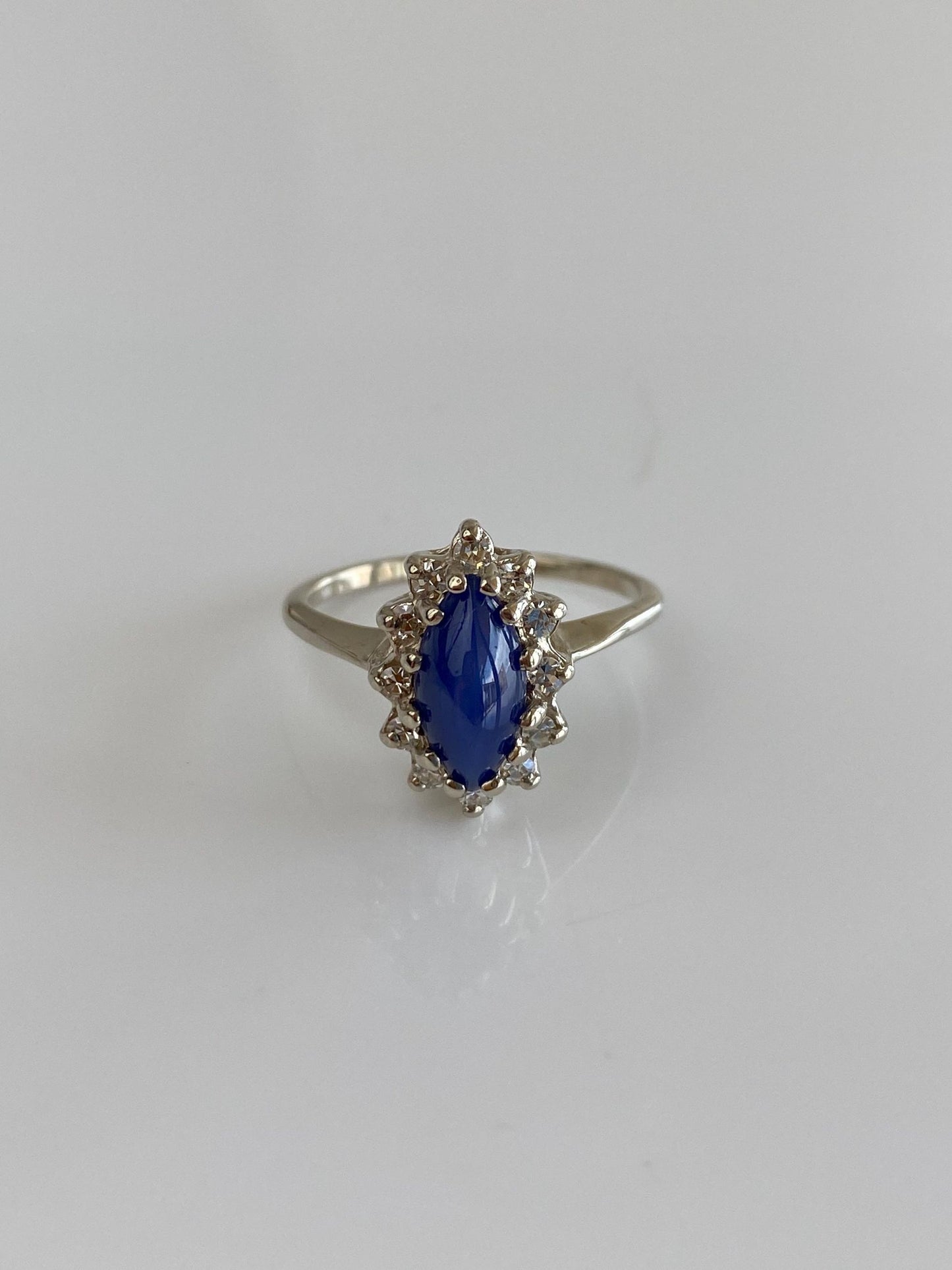 Vintage Solid 14k White Gold Clear Sapphire Halo Blue Star Sapphire Ring - Size 5.25
