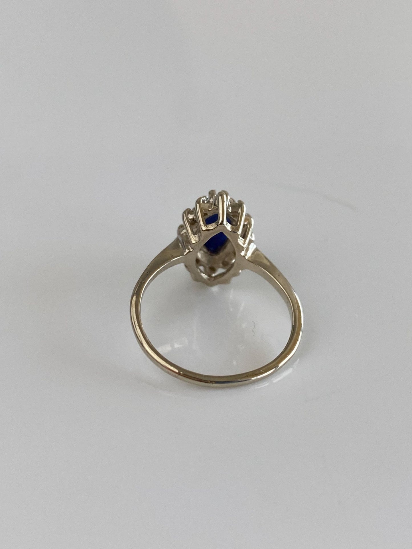 Vintage Solid 14k White Gold Clear Sapphire Halo Blue Star Sapphire Ring - Size 5.25