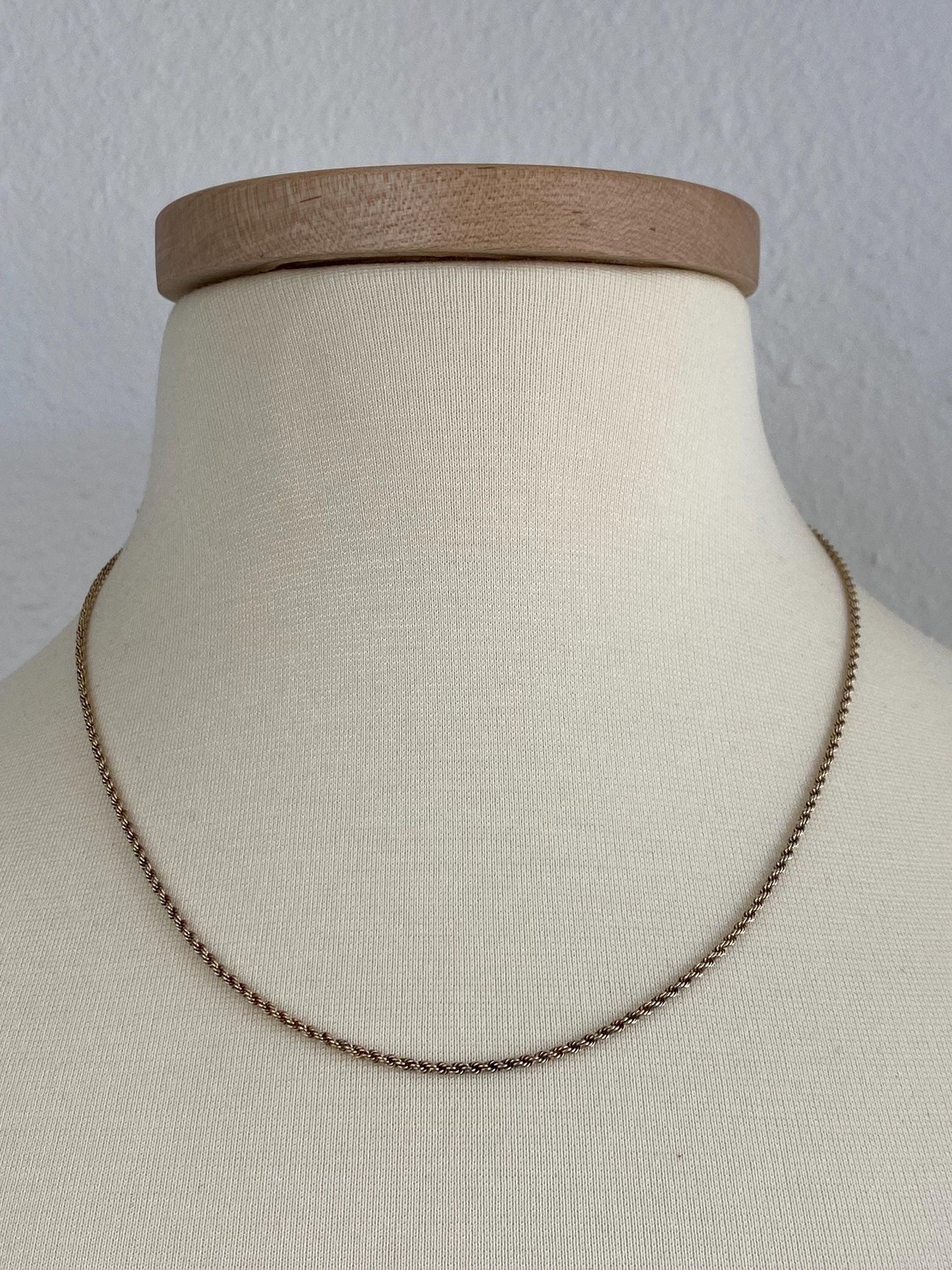 Vintage Solid 8k Yellow Gold Slim Rope Chain Necklace - 19.25 inches