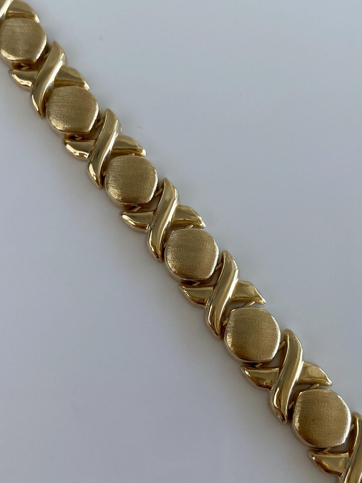 Vintage Solid 14k Yellow Gold Satin Shiny XO Link Bracelet - 7 inches