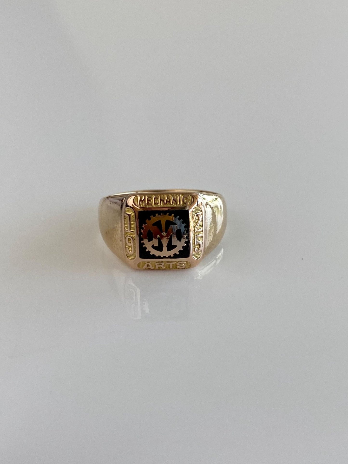 Vintage Solid 10k Yellow Gold Black Enamel Mechanical Arts 1925 Signet Ring - Size 2.25