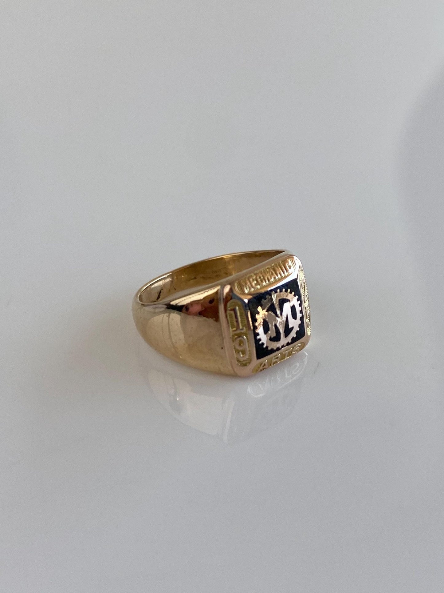 Vintage Solid 10k Yellow Gold Black Enamel Mechanical Arts 1925 Signet Ring - Size 2.25