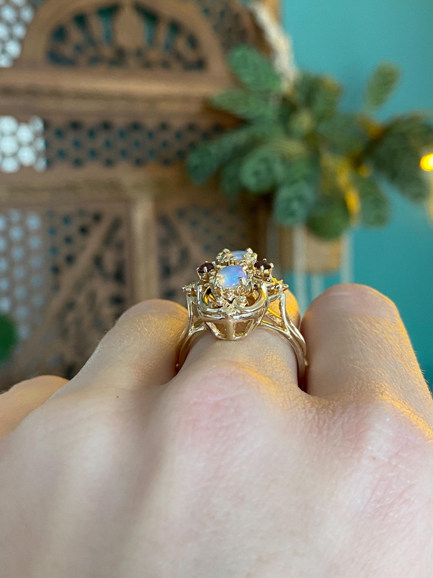 Vintage Solid 14k Yellow Gold Opal Garnet Ring - Size 7.5