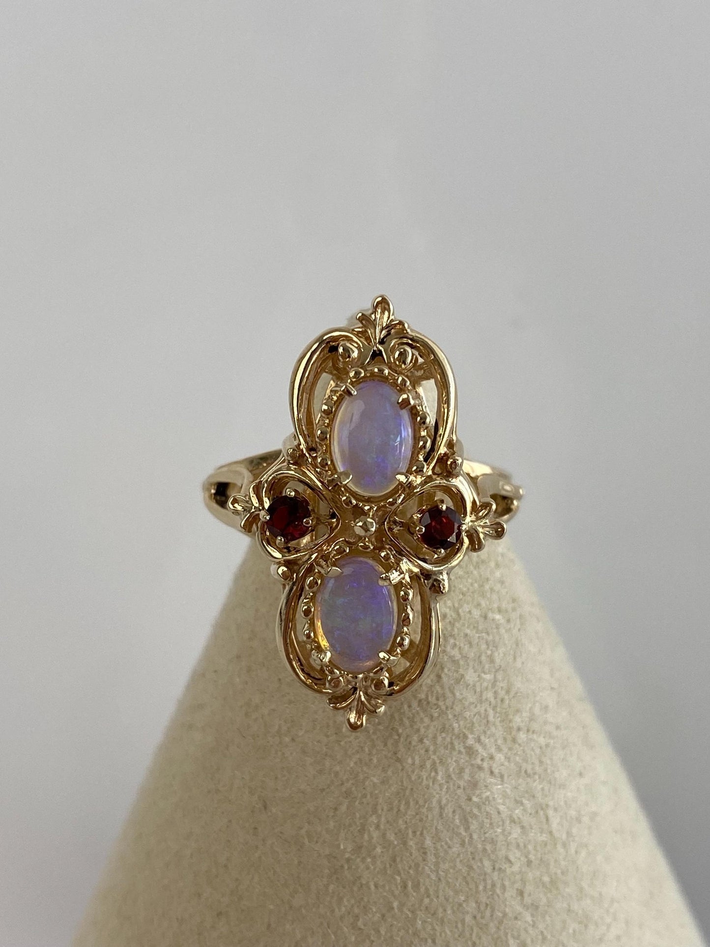 Vintage Solid 14k Yellow Gold Opal Garnet Ring - Size 7.5