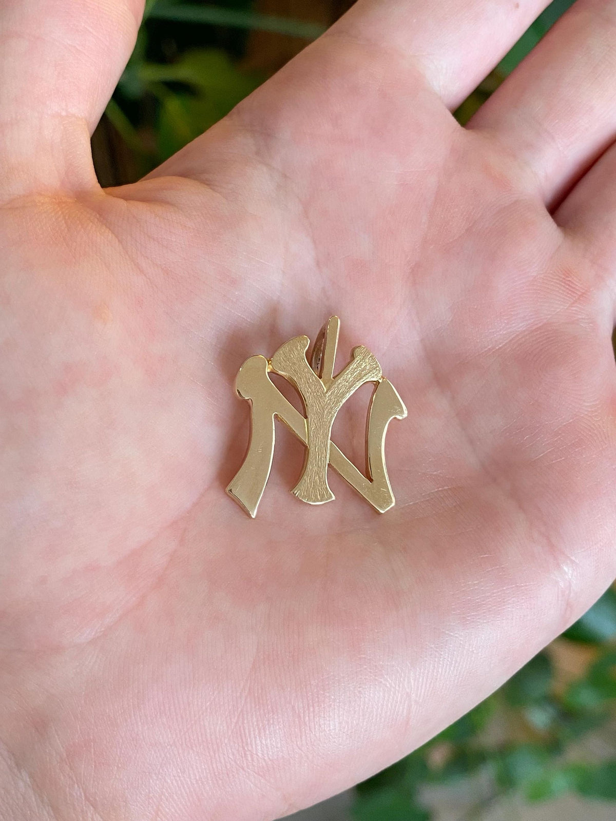 Vintage Solid 14k Yellow Gold Satin Shiny NY Yankees Charm