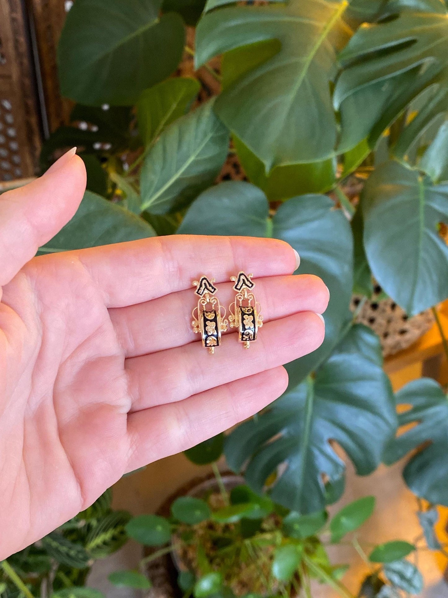 Vintage Solid 14k Yellow Gold Enamel Design Dangle Stud Earrings