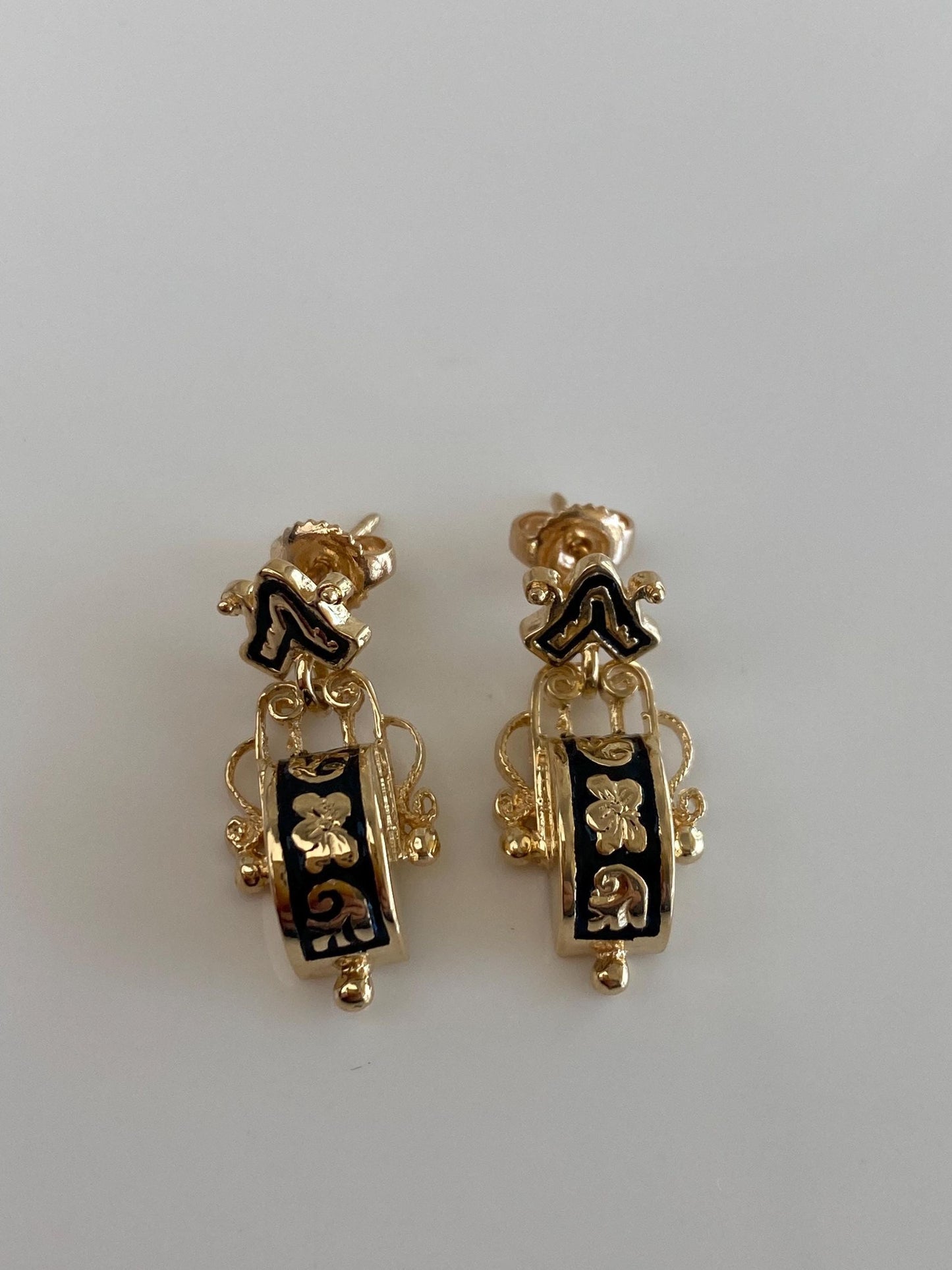 Vintage Solid 14k Yellow Gold Enamel Design Dangle Stud Earrings