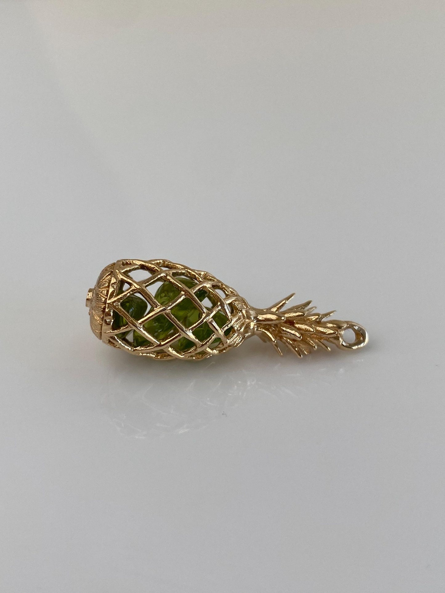 Vintage Solid 14k Yellow Gold Peridot Open Work Pineapple Shaker Charm