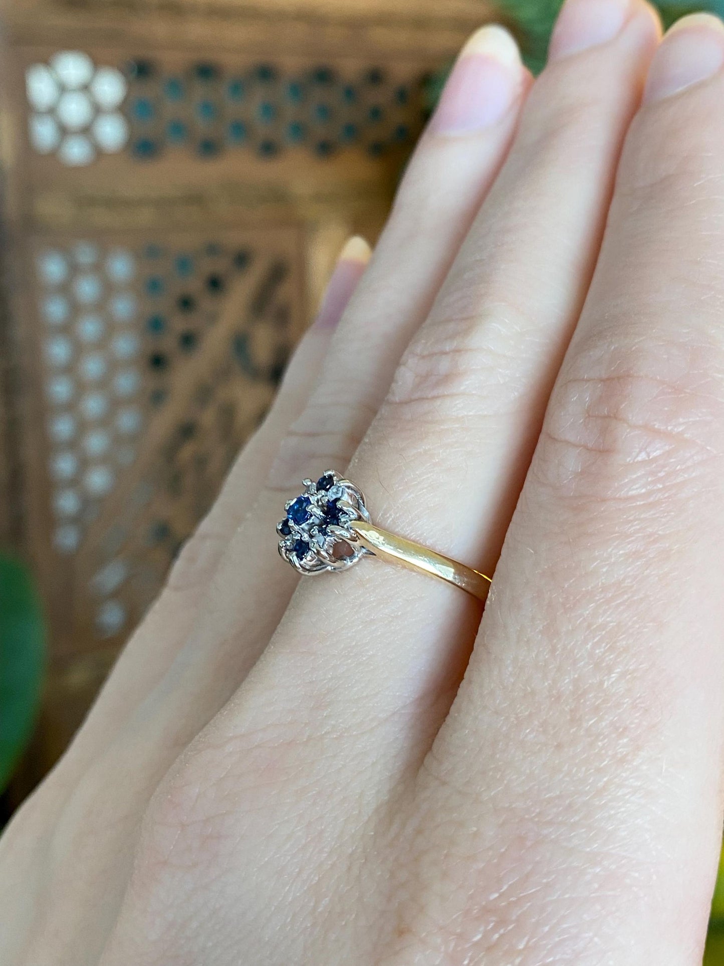Vintage Solid 14k Yellow Gold Diamond Blue Sapphire Flower Ring - Size 6.25