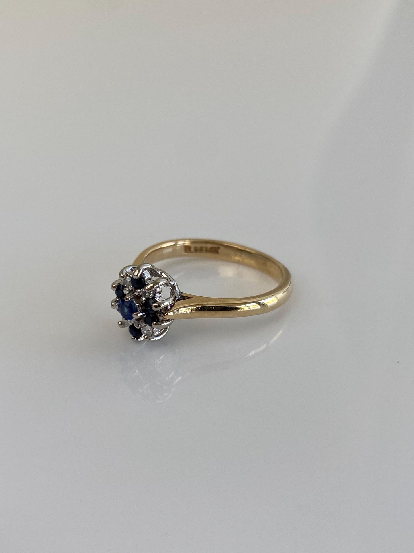 Vintage Solid 14k Yellow Gold Diamond Blue Sapphire Flower Ring - Size 6.25