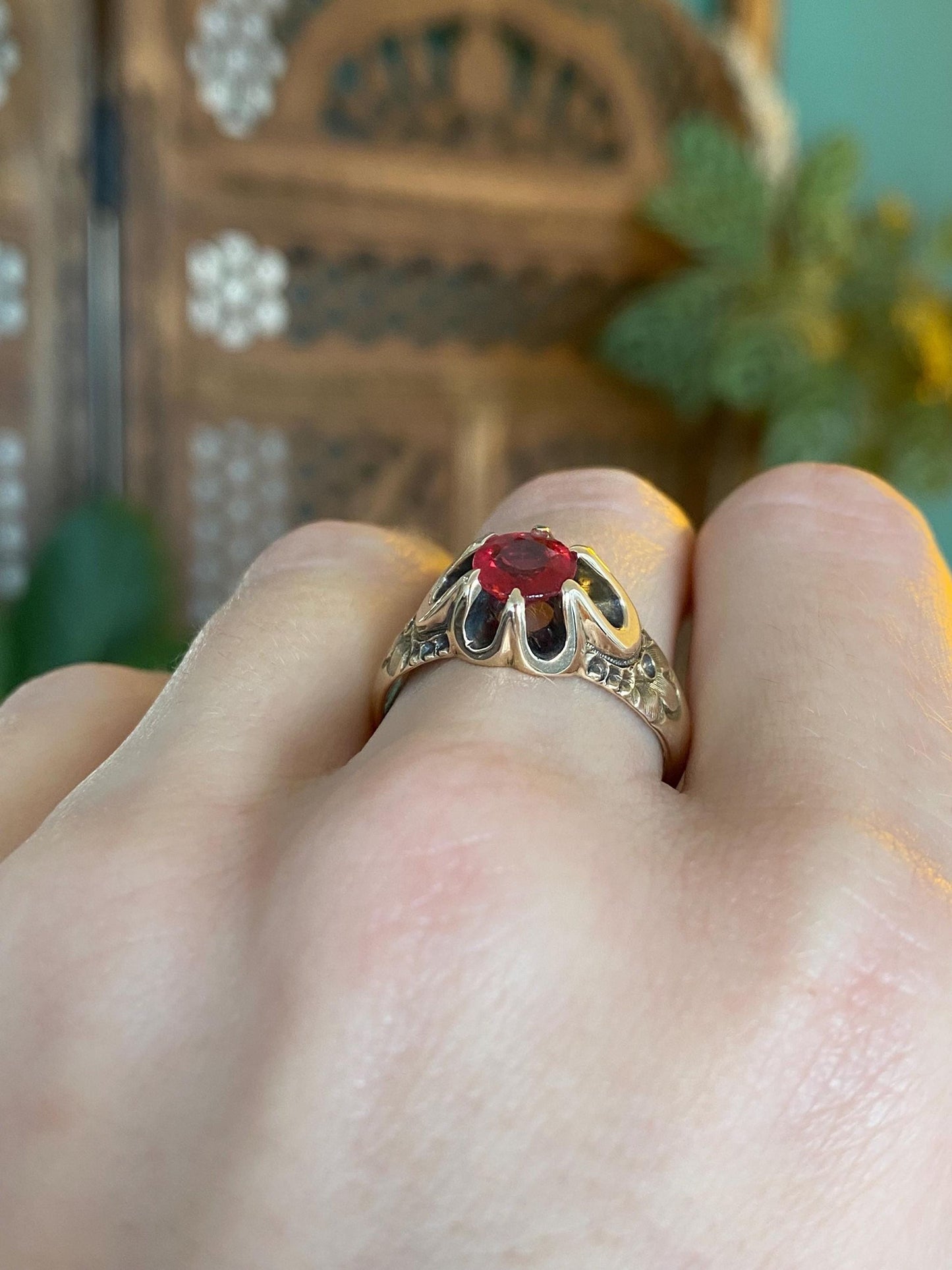 Vintage Solid 9k Yellow Gold Red Cubic Zirconia Ring - Size 8.75