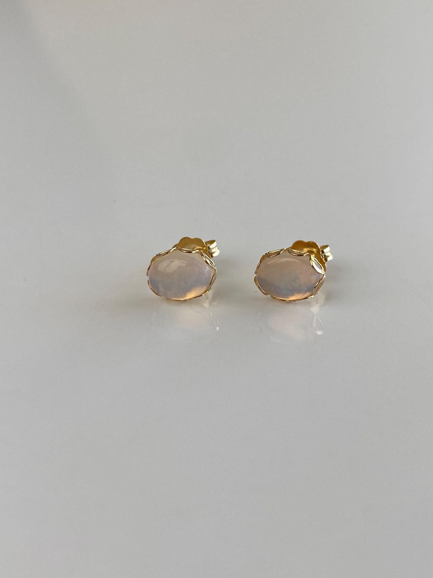 Vintage Solid 14k Yellow Gold Opal Stud Earrings