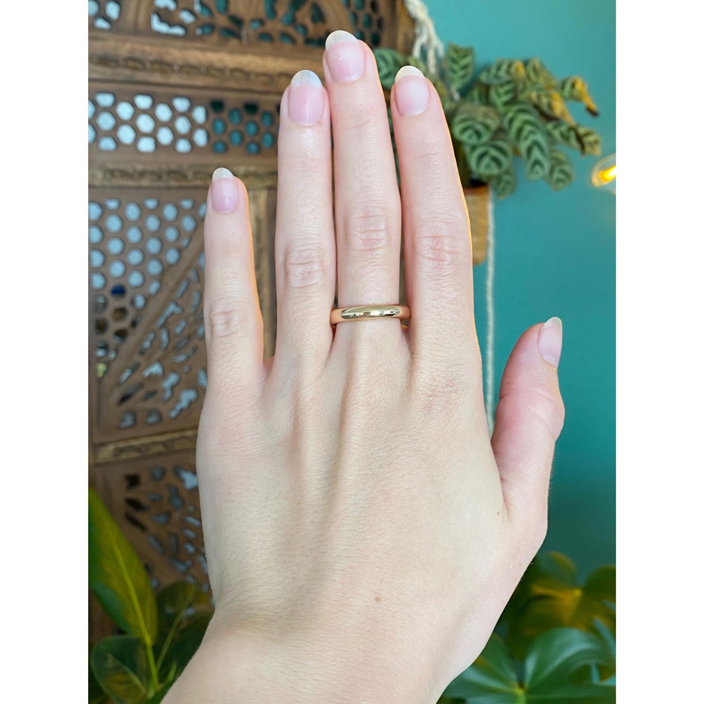 Vintage Solid 18k Yellow Gold Ring Band - Size 8.75