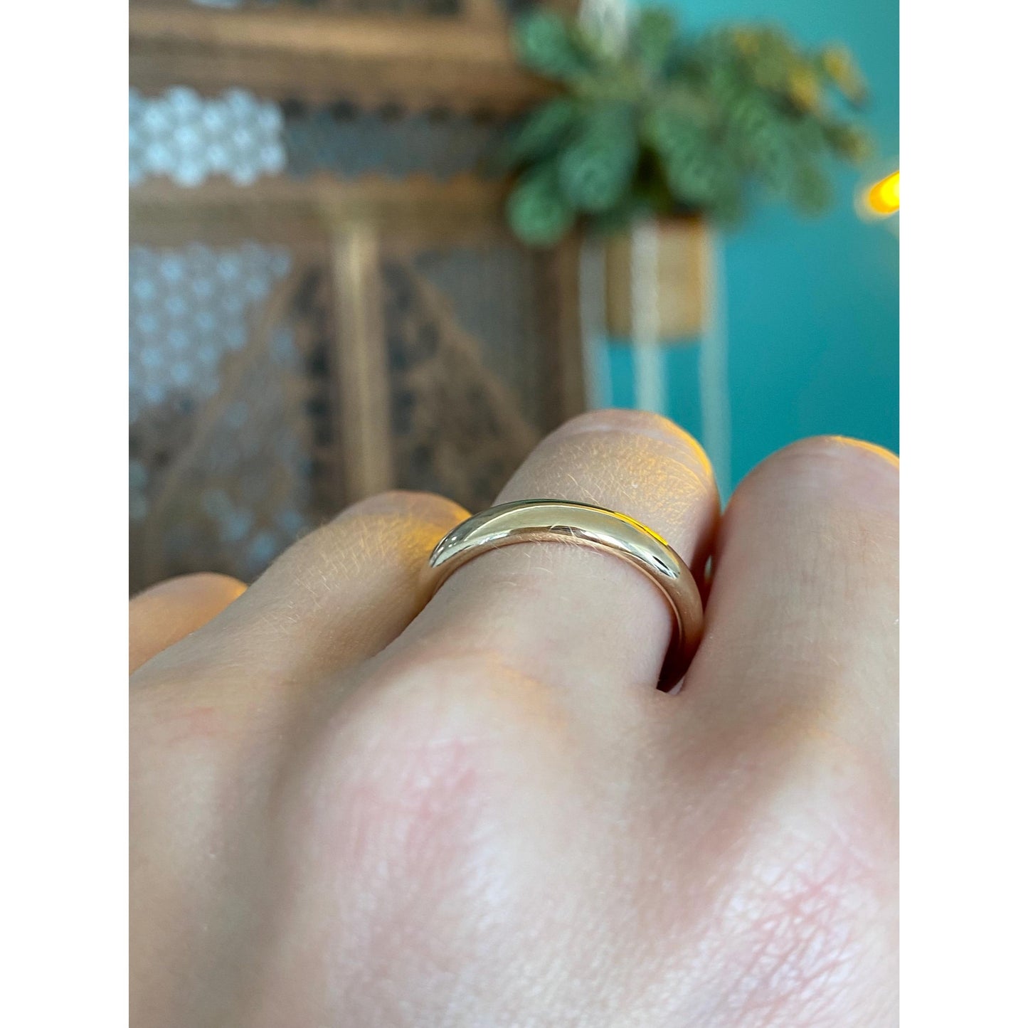 Vintage Solid 18k Yellow Gold Ring Band - Size 8.75