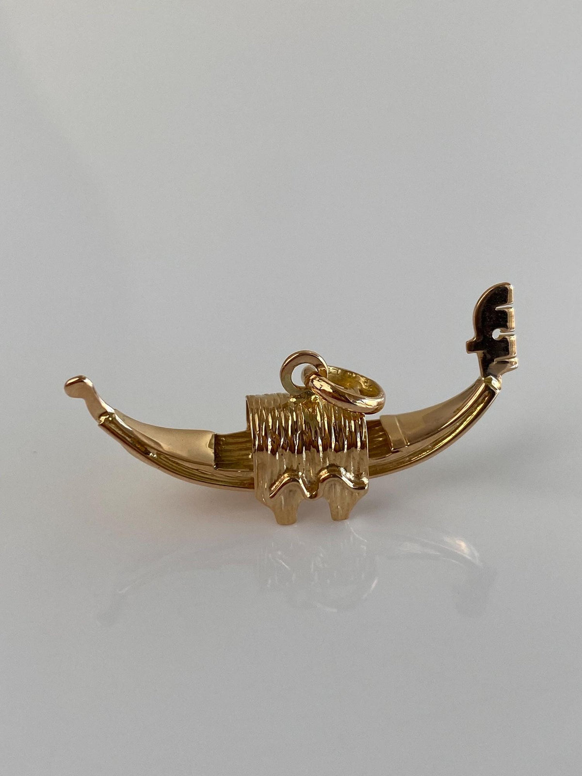 Vintage Solid 18k Yellow Gold Gondola Charm