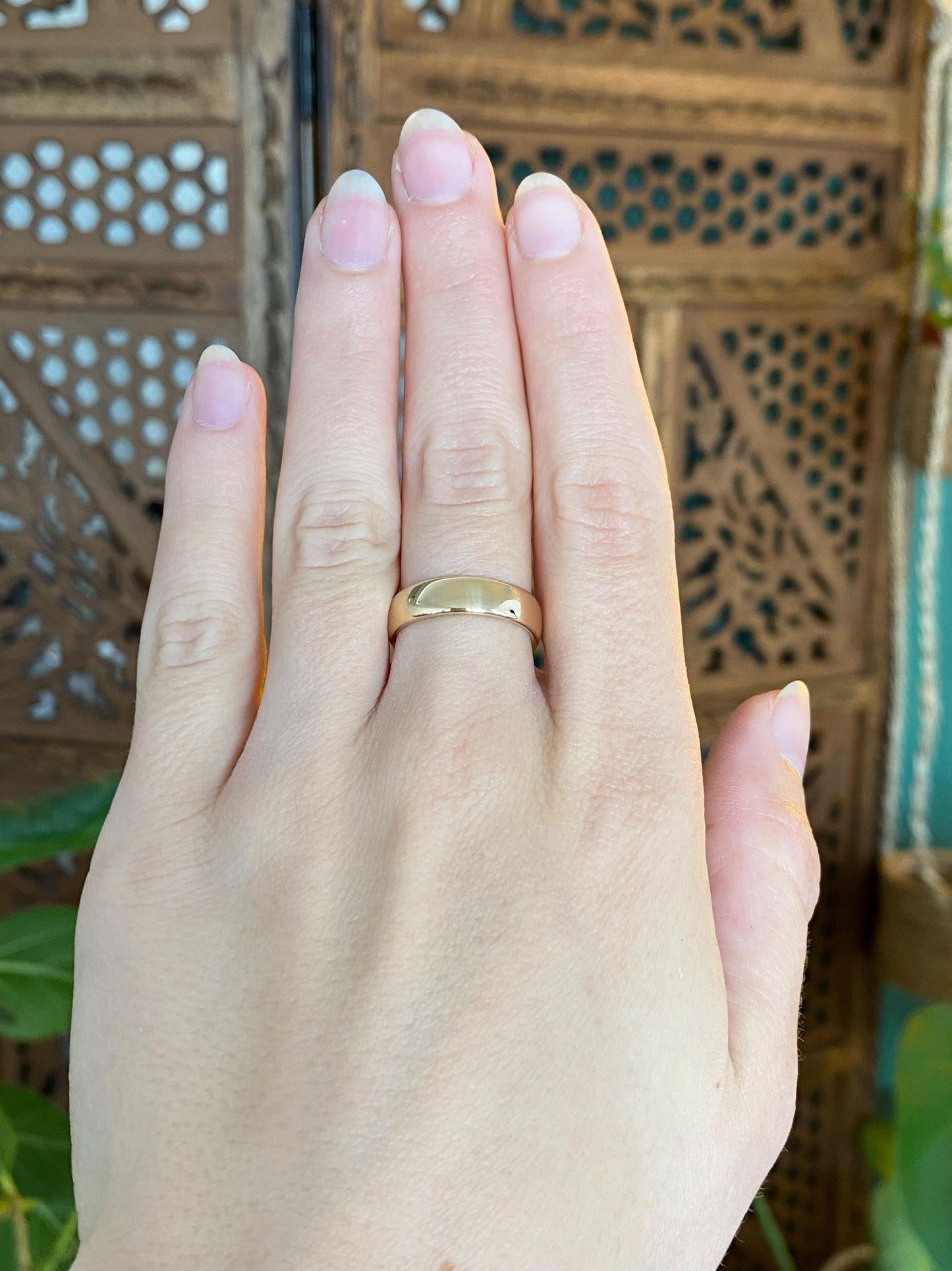 Vintage Solid 14k Yellow Gold Ring Band - Size 6.75