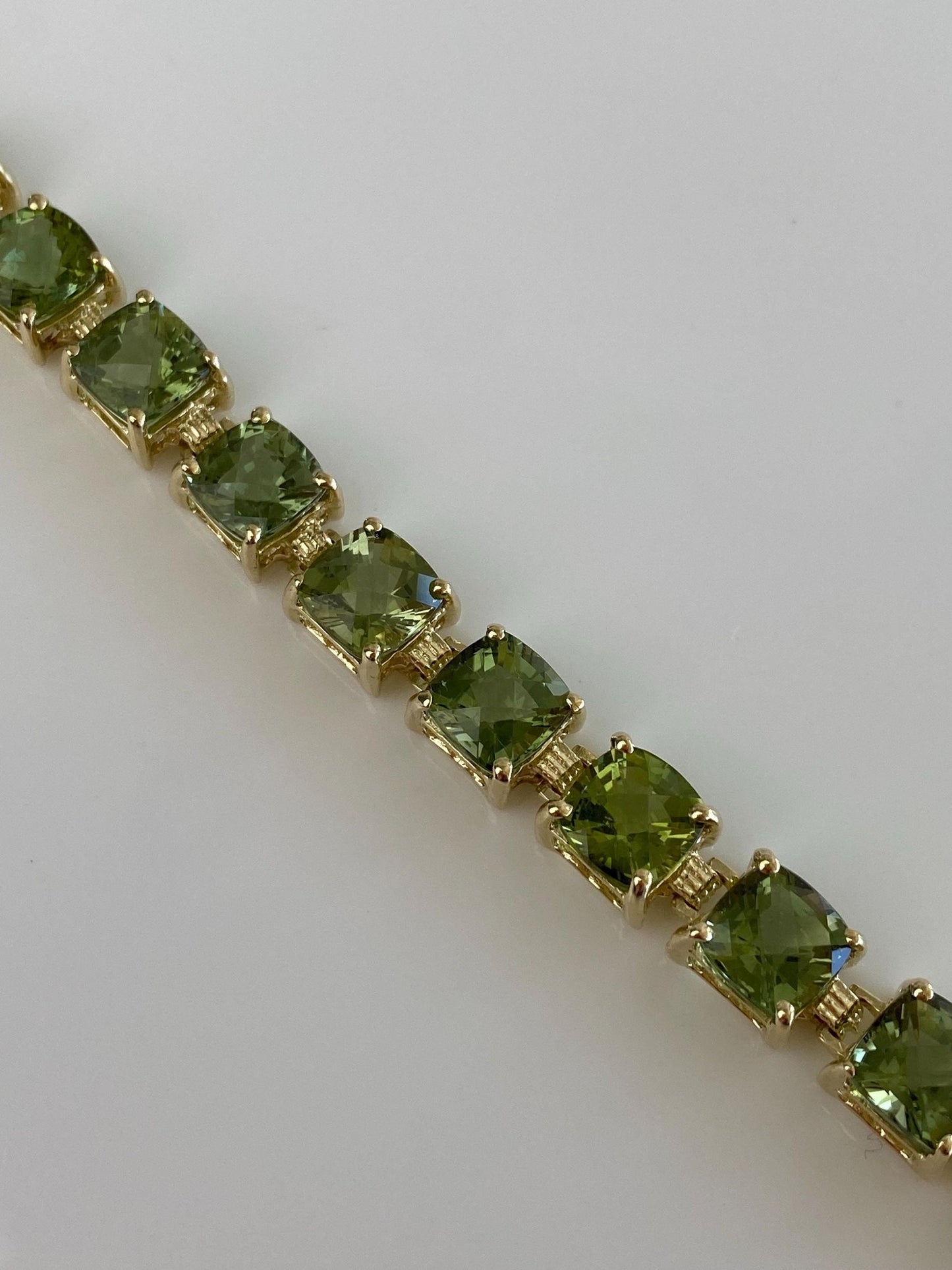 Vintage Solid 14k Yellow Gold Green Tourmaline Link Bracelet - 8 inches