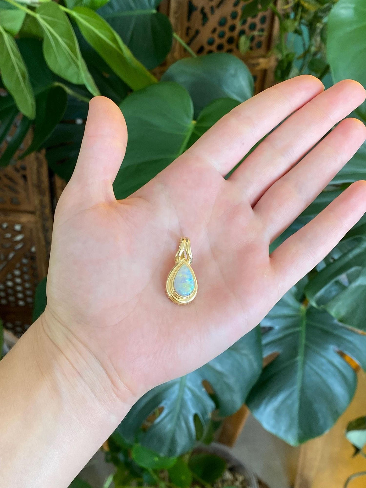 Vintage Solid 18k Yellow Gold Opal Teardrop Charm