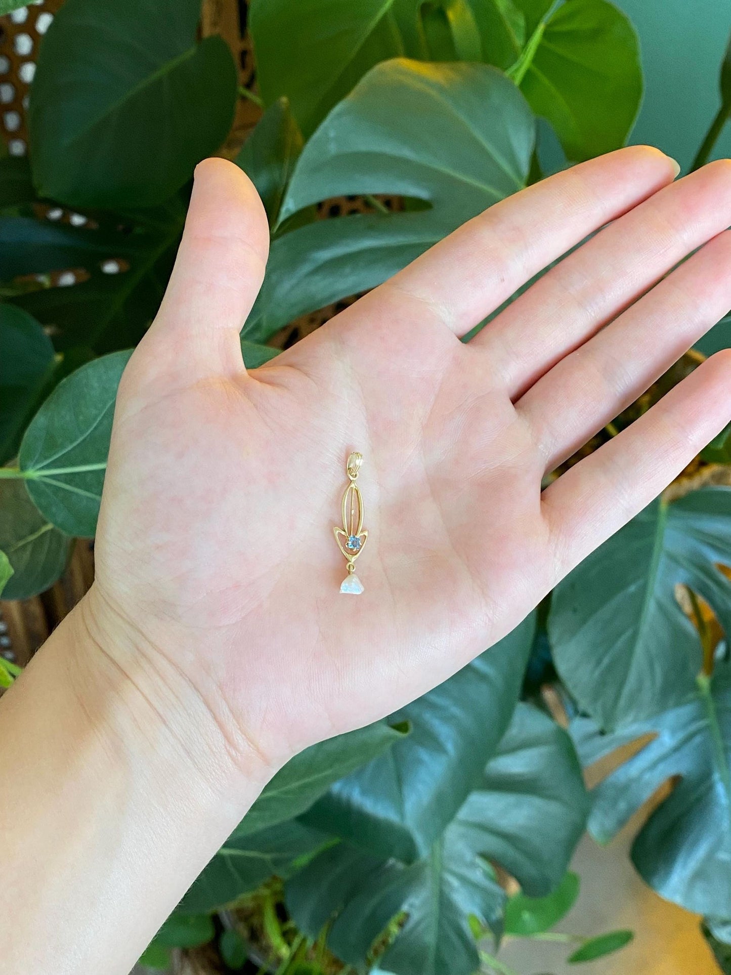 Vintage Solid 10k Yellow Gold Aquamarine Freeform Pearl Dangle Charm
