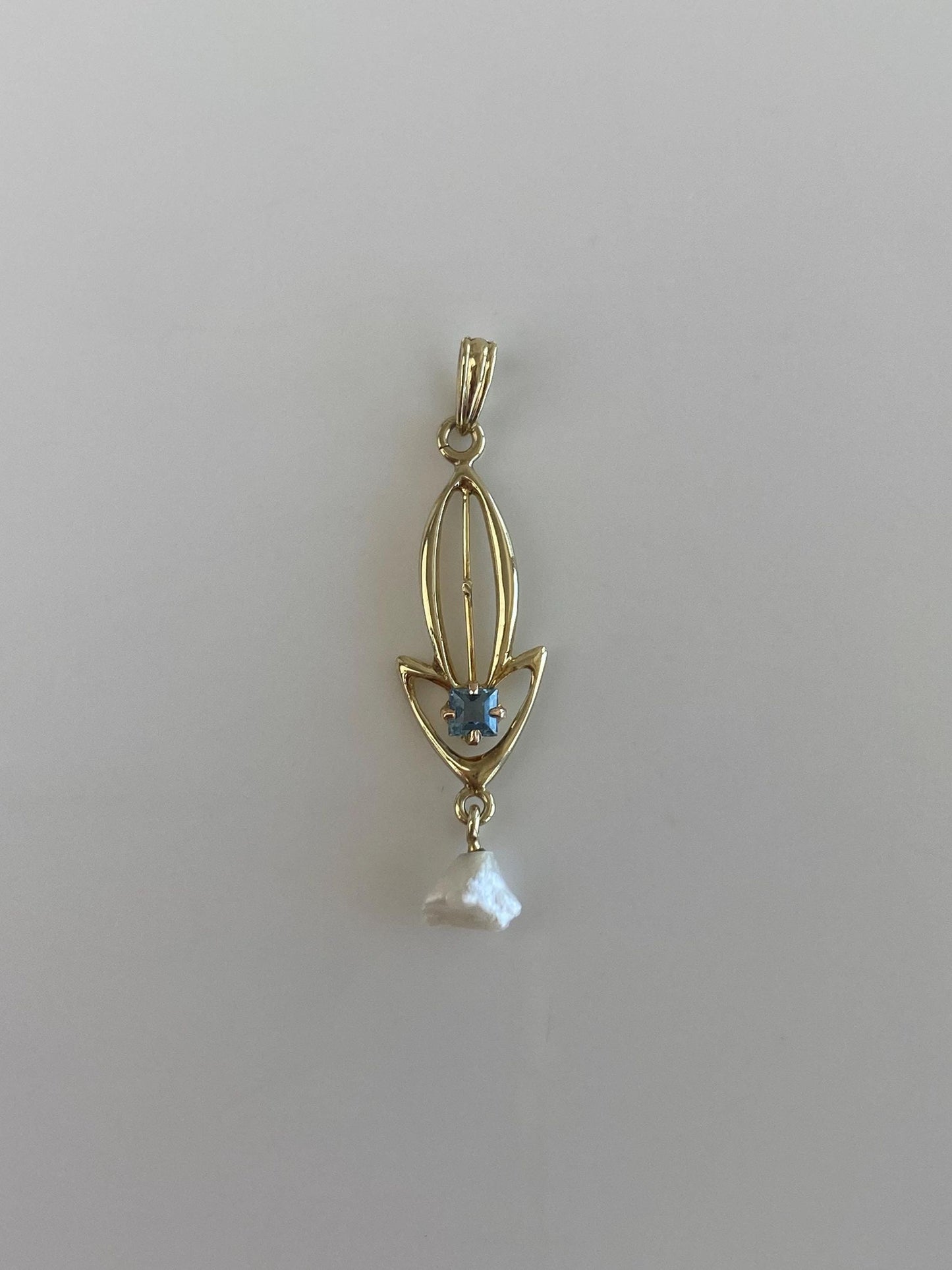 Vintage Solid 10k Yellow Gold Aquamarine Freeform Pearl Dangle Charm