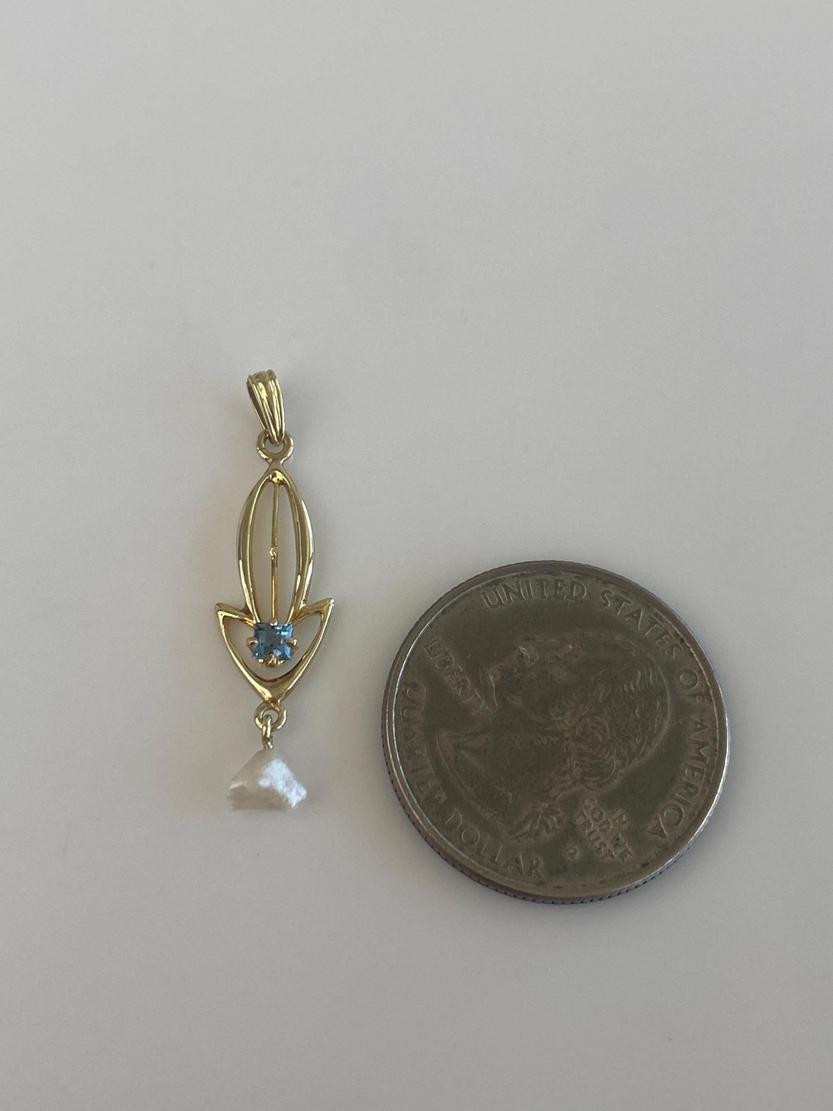 Vintage Solid 10k Yellow Gold Aquamarine Freeform Pearl Dangle Charm