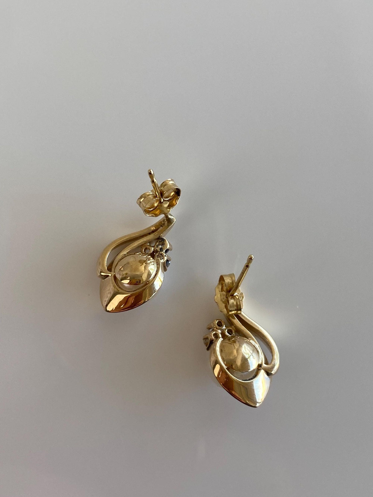 Vintage Solid 14k Yellow Gold Diamonds Pearl Twist Drop Earrings