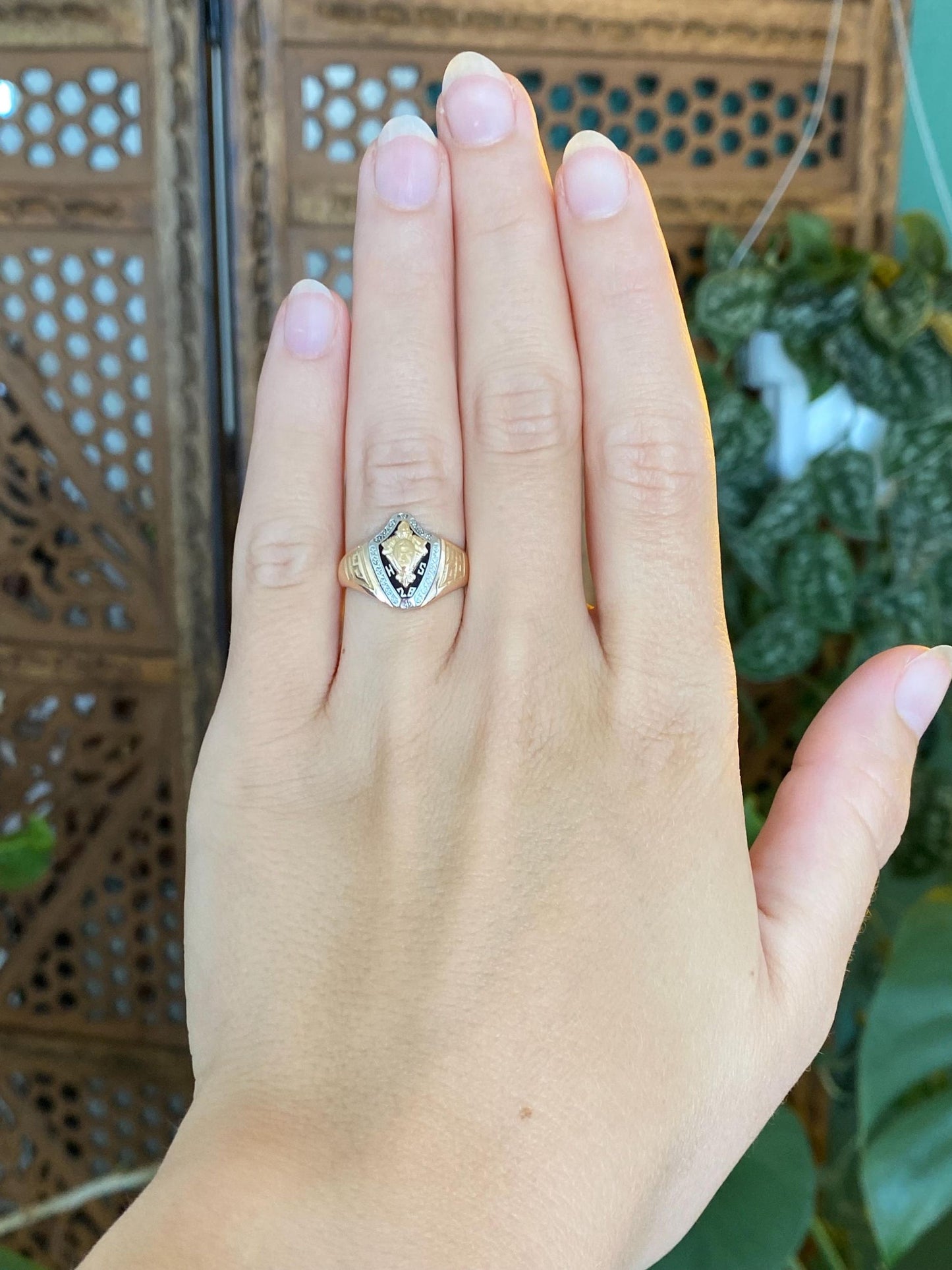 Vintage Solid 10k White & Rosey Gold Black Onyx 1928 Class Ring - Size 5.75