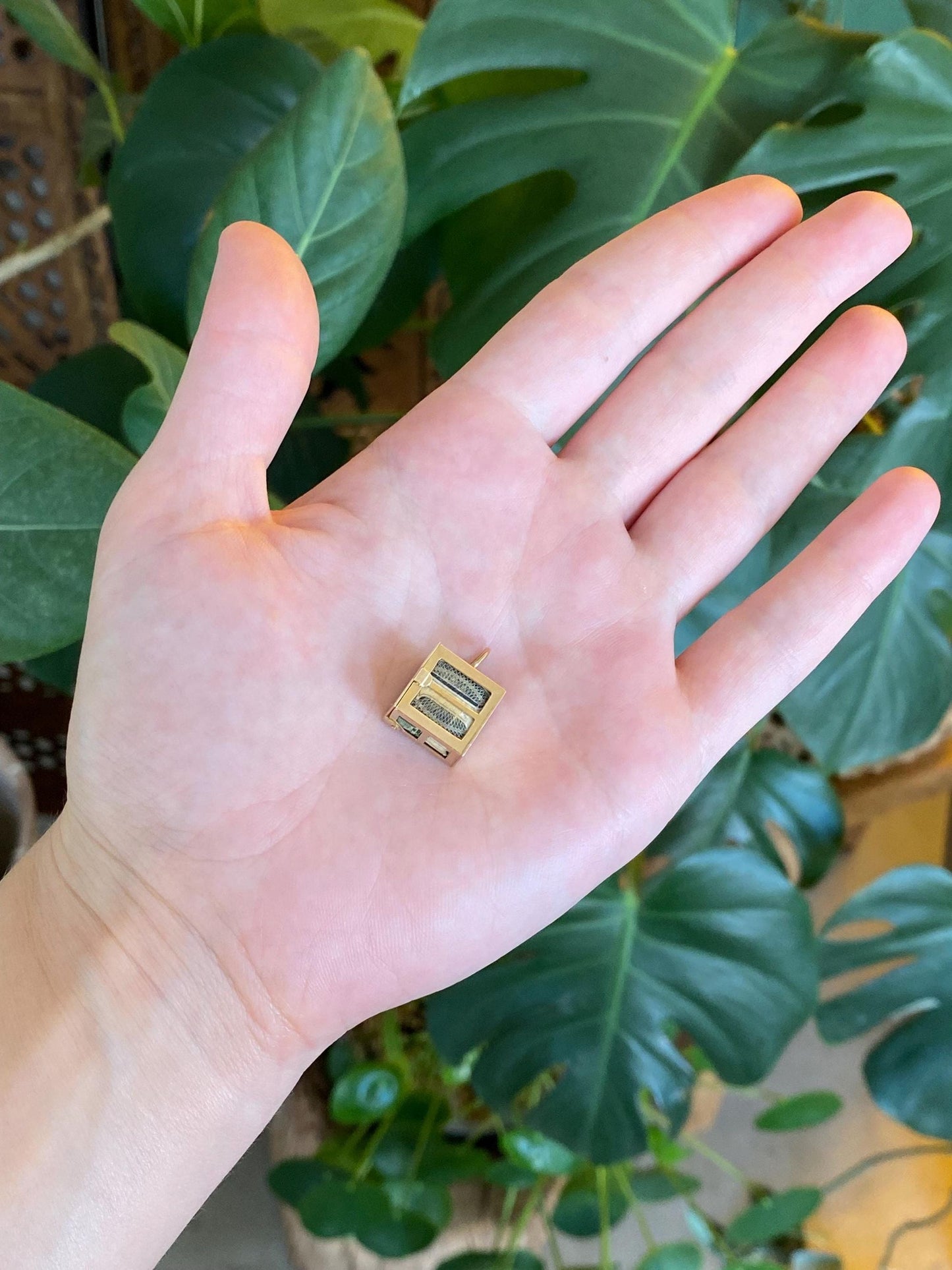 Vintage Solid 14k Yellow Gold Money Box Charm