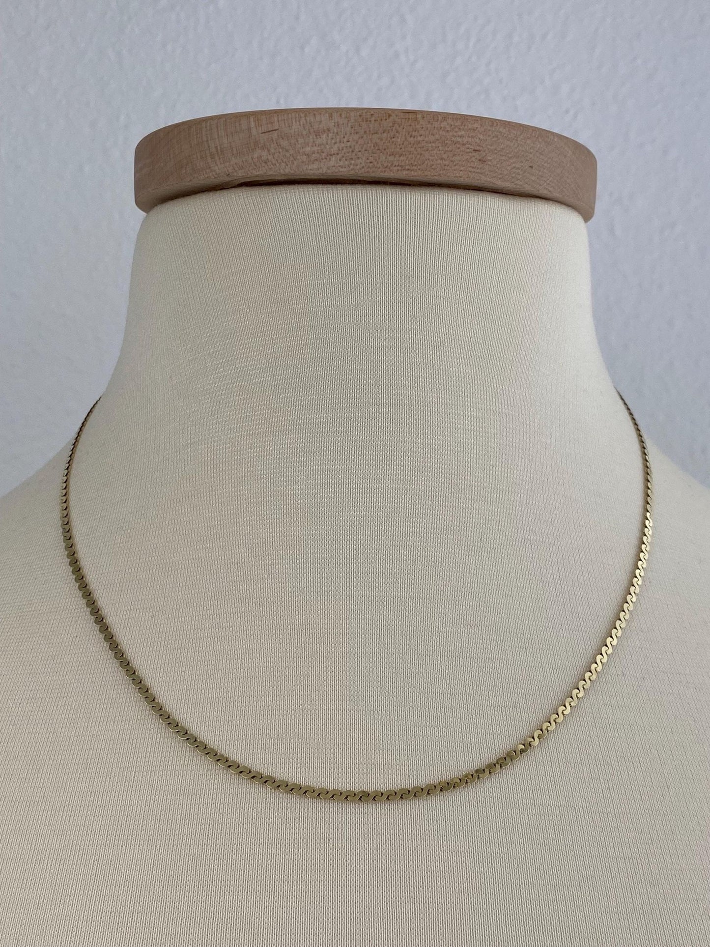 Vintage Solid 14k Yellow Gold Chunky Serpentine Chain Necklace - 18.75 inches