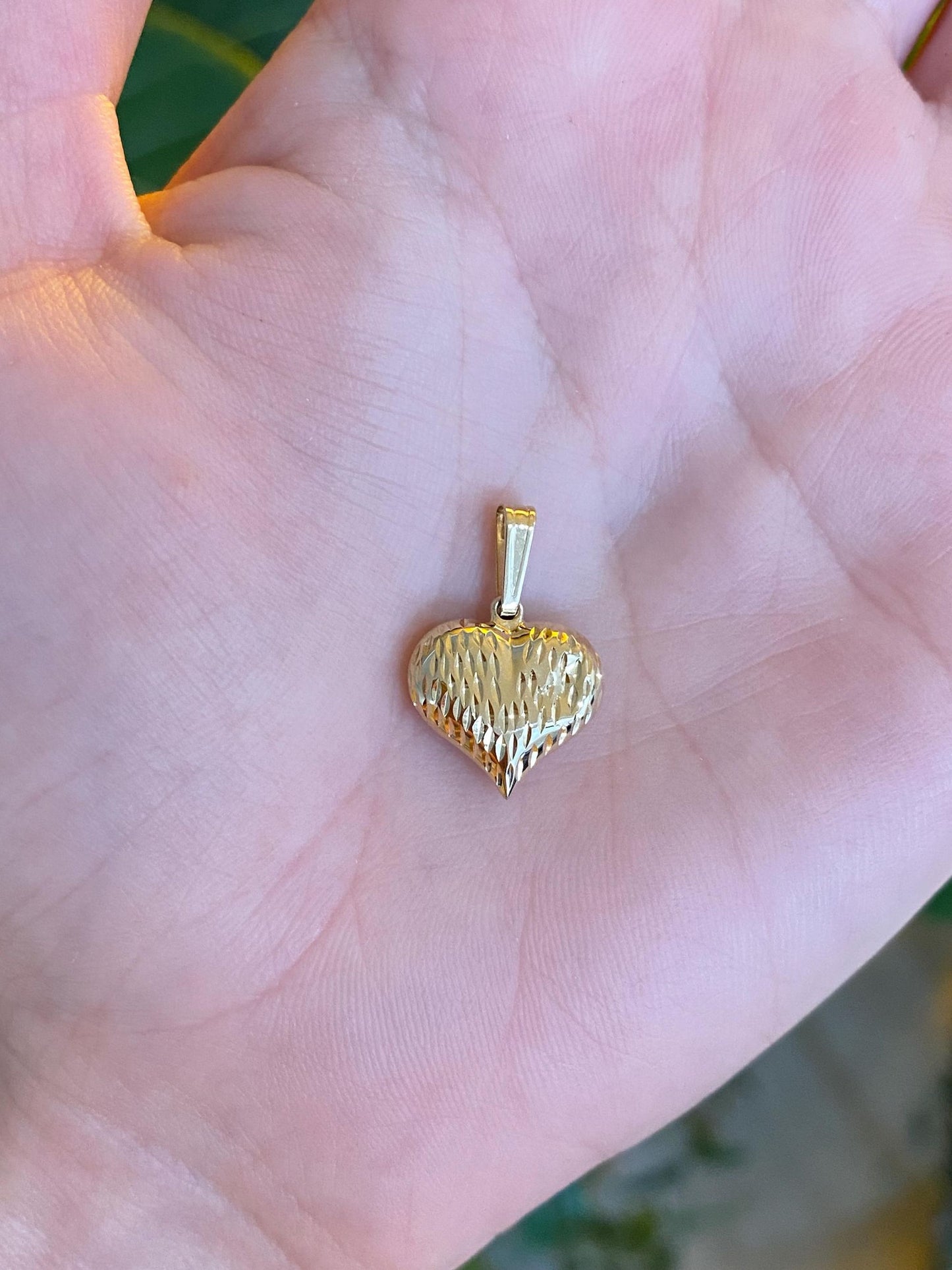Vintage 14k Yellow Gold Diamond Cut Puffy Heart Charm