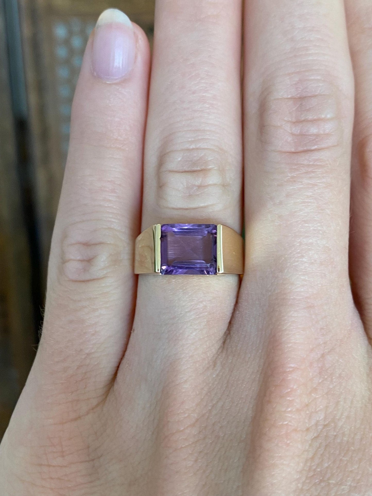 Vintage Solid 14k Yellow Gold Amethyst Signet Ring - Size 5.75