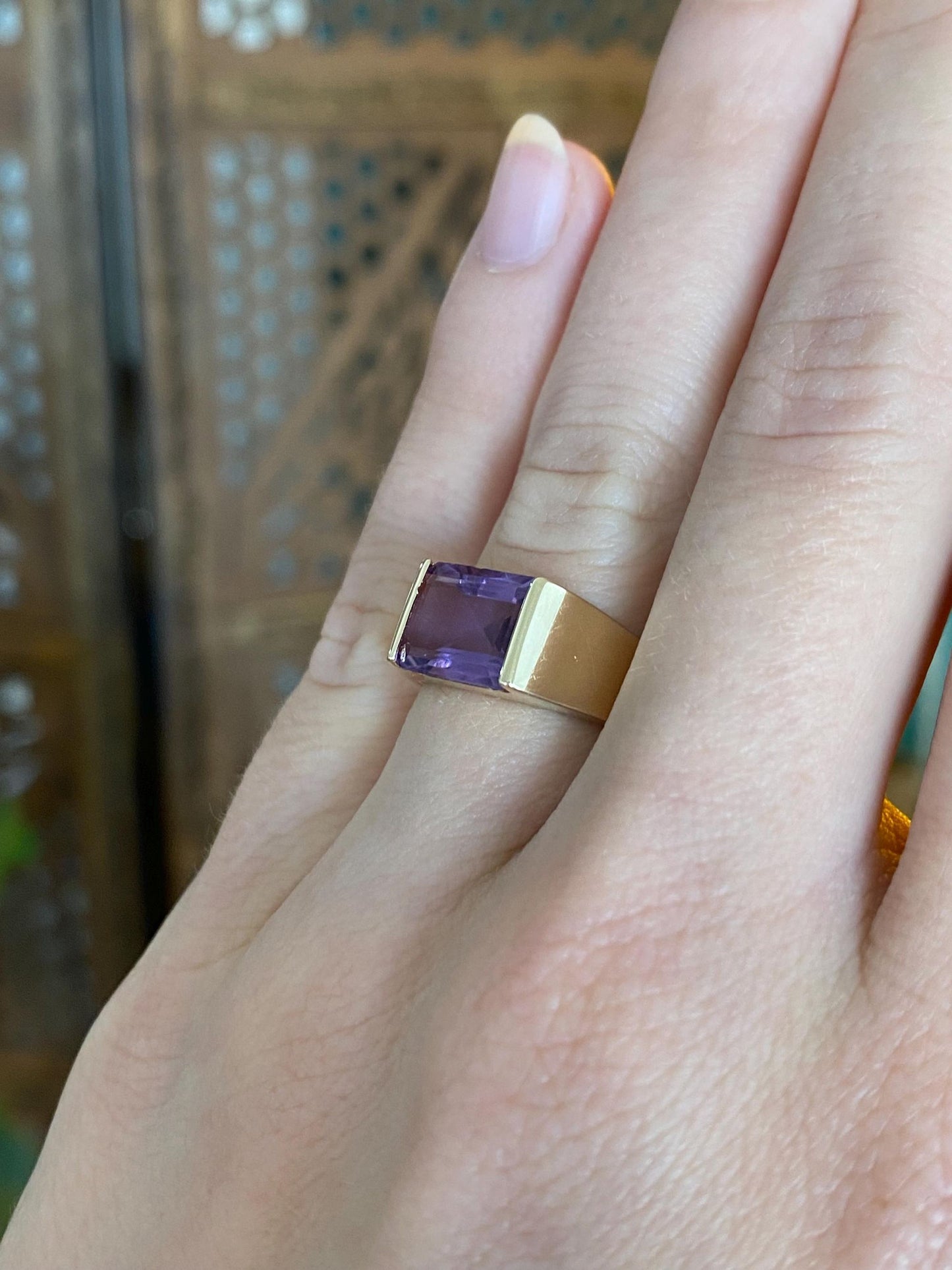 Vintage Solid 14k Yellow Gold Amethyst Signet Ring - Size 5.75