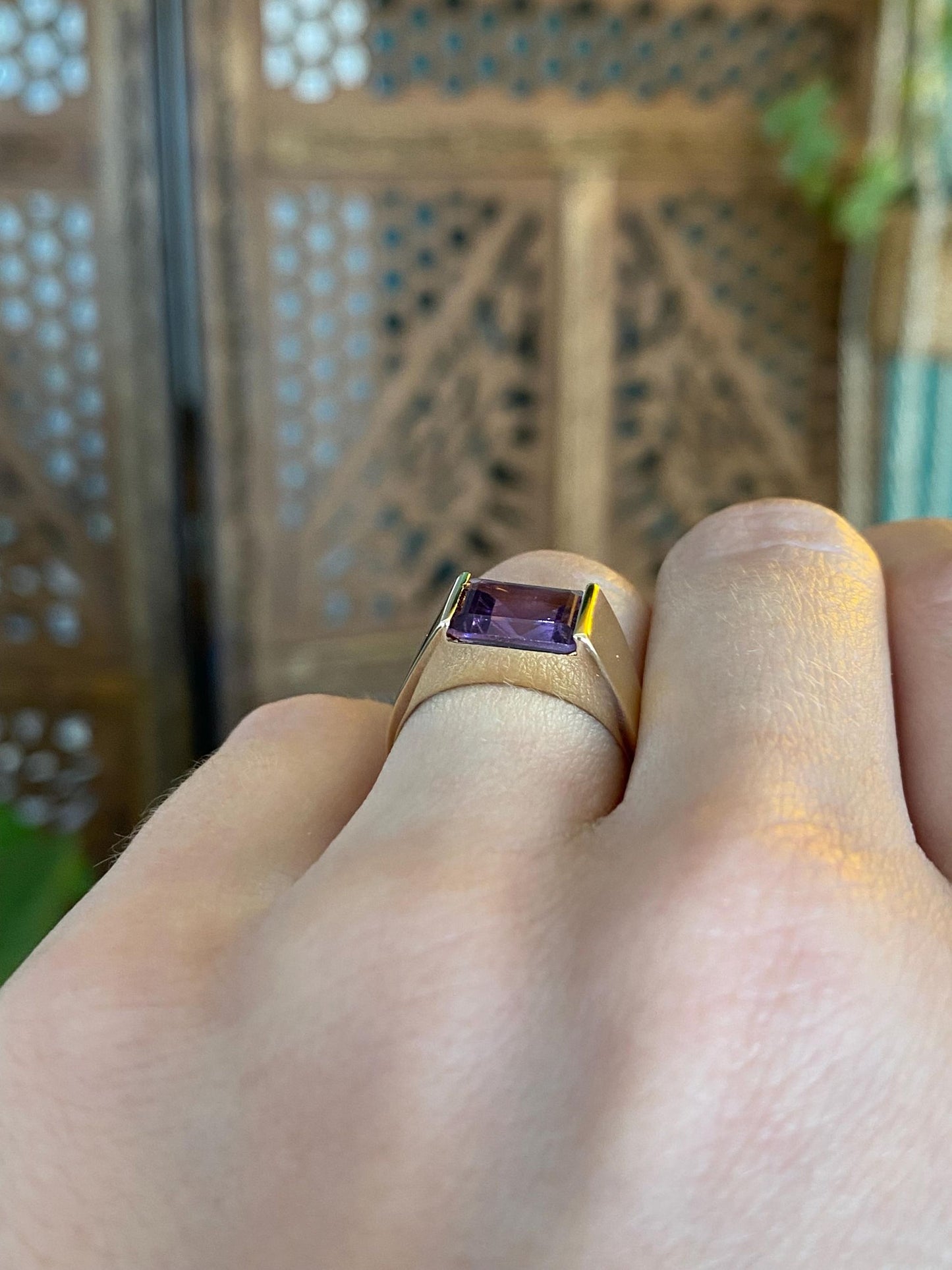 Vintage Solid 14k Yellow Gold Amethyst Signet Ring - Size 5.75