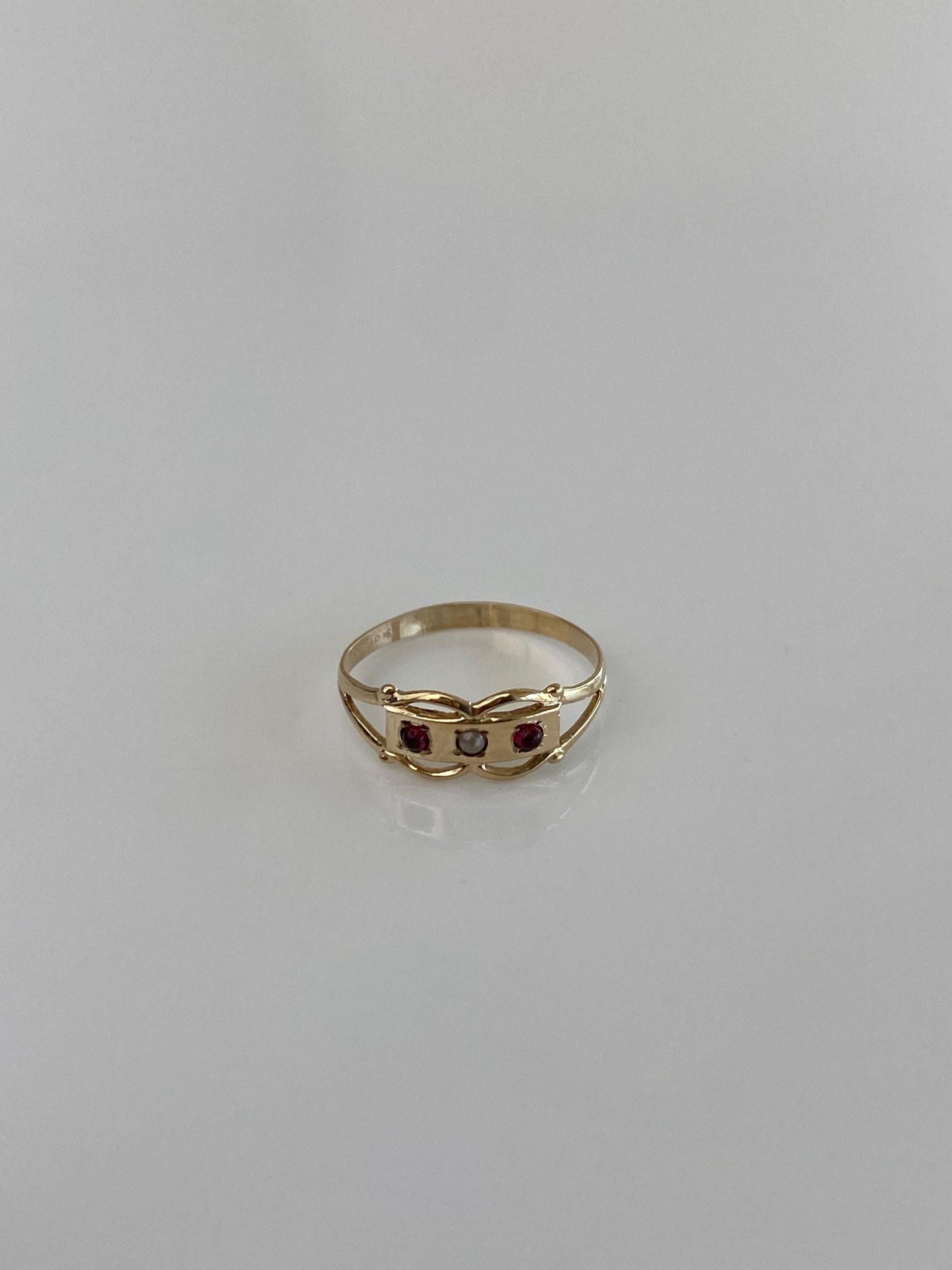 Vintage Solid 9k Yellow Gold Seed Pearl Red Cubic Zirconia Baby Ring