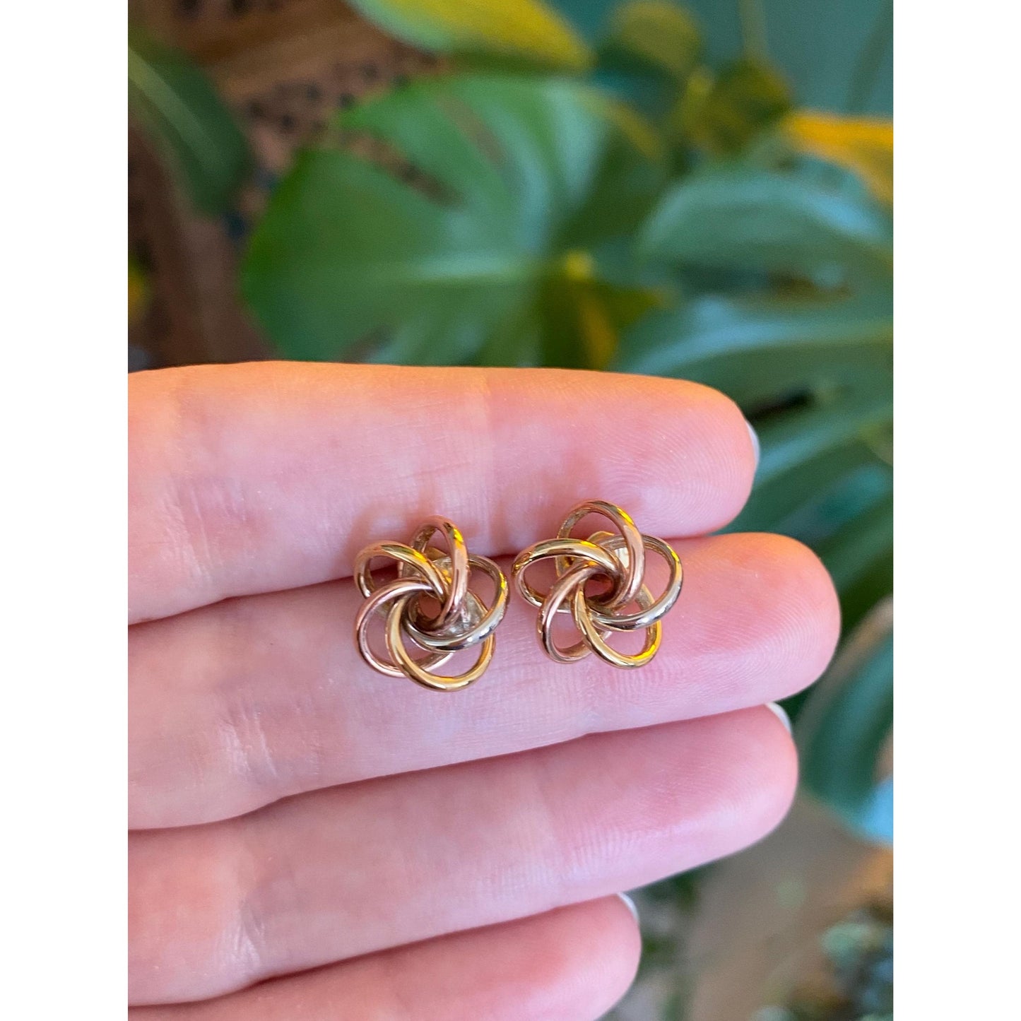 Vintage 14k Tri Tone Gold Knot Stud Earrings