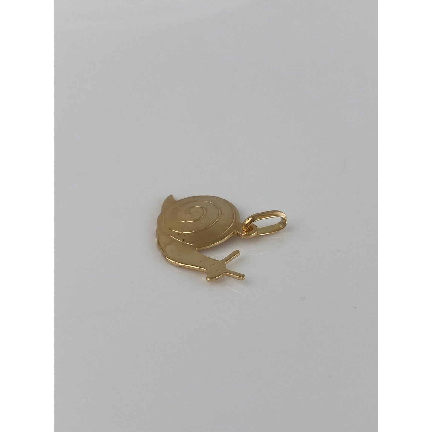 Vintage Solid 18k Yellow Gold Snail Charm