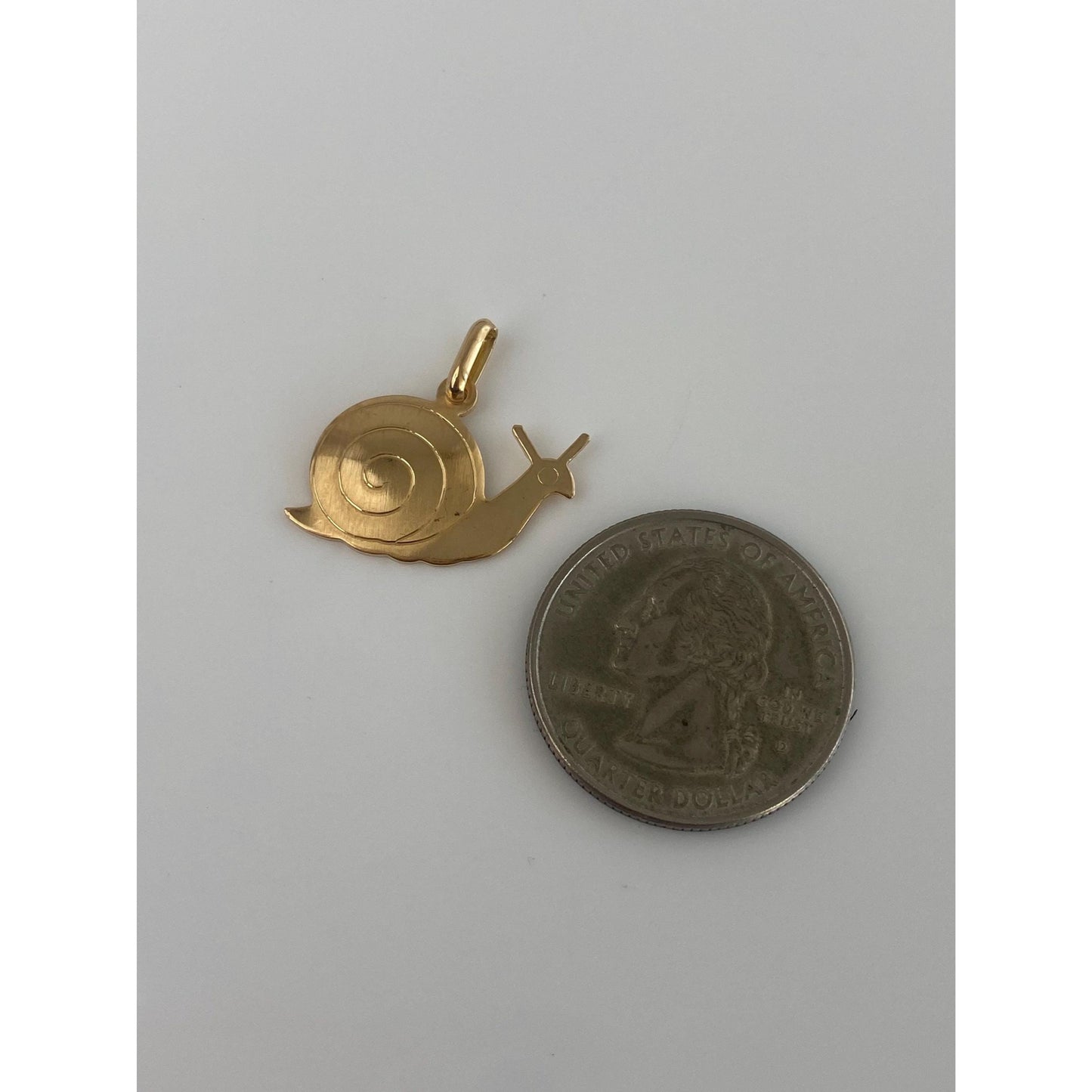 Vintage Solid 18k Yellow Gold Snail Charm